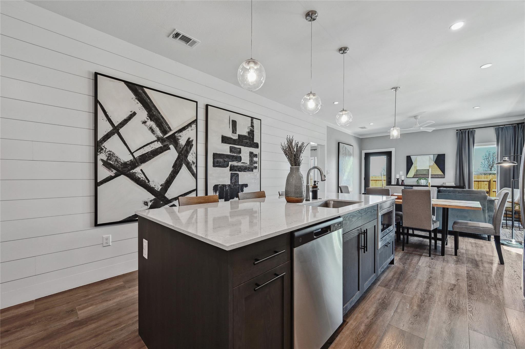 2017 Applewood Dr, Lockhart, TX 78644