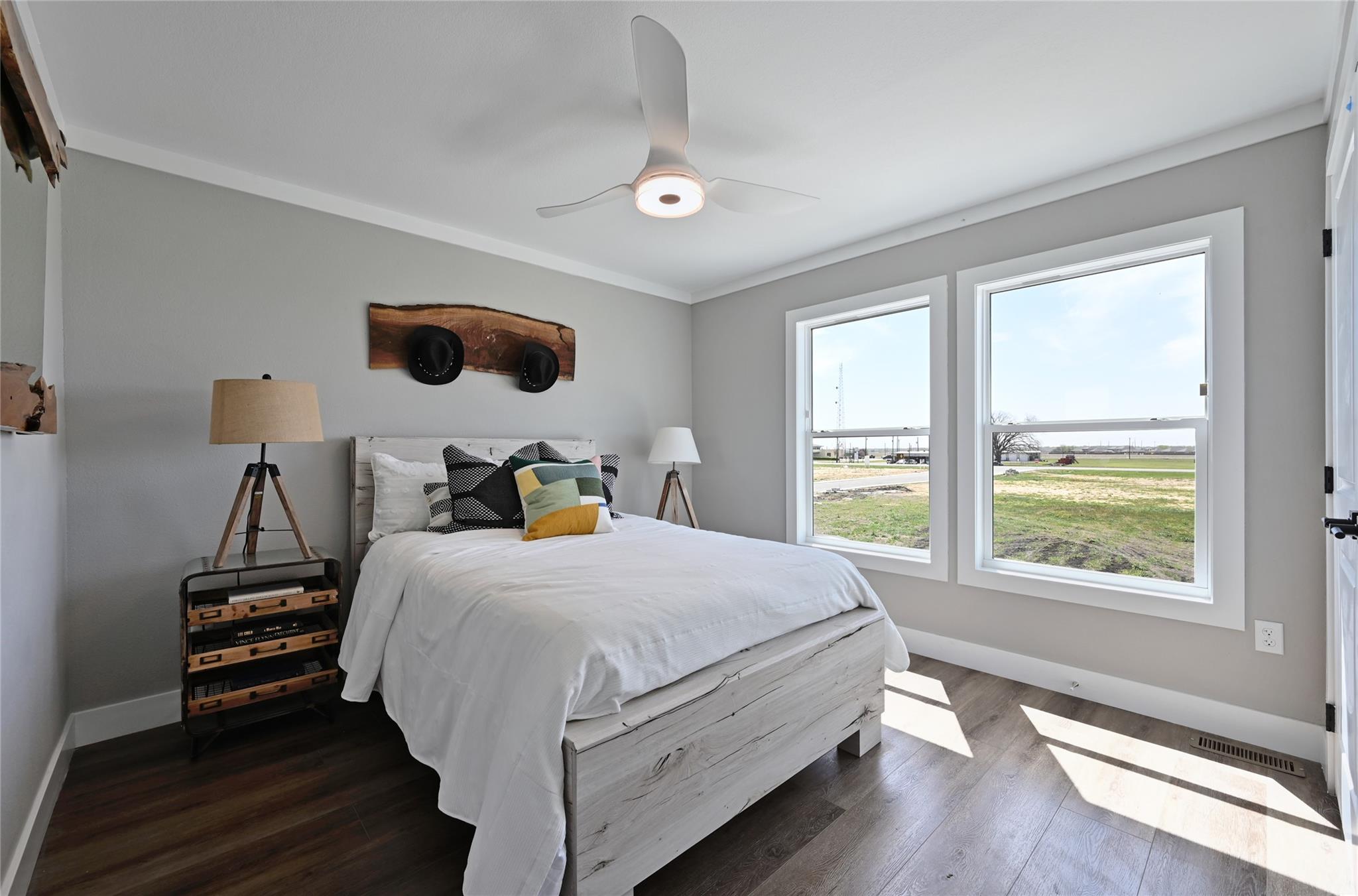 2017 Applewood Dr, Lockhart, TX 78644