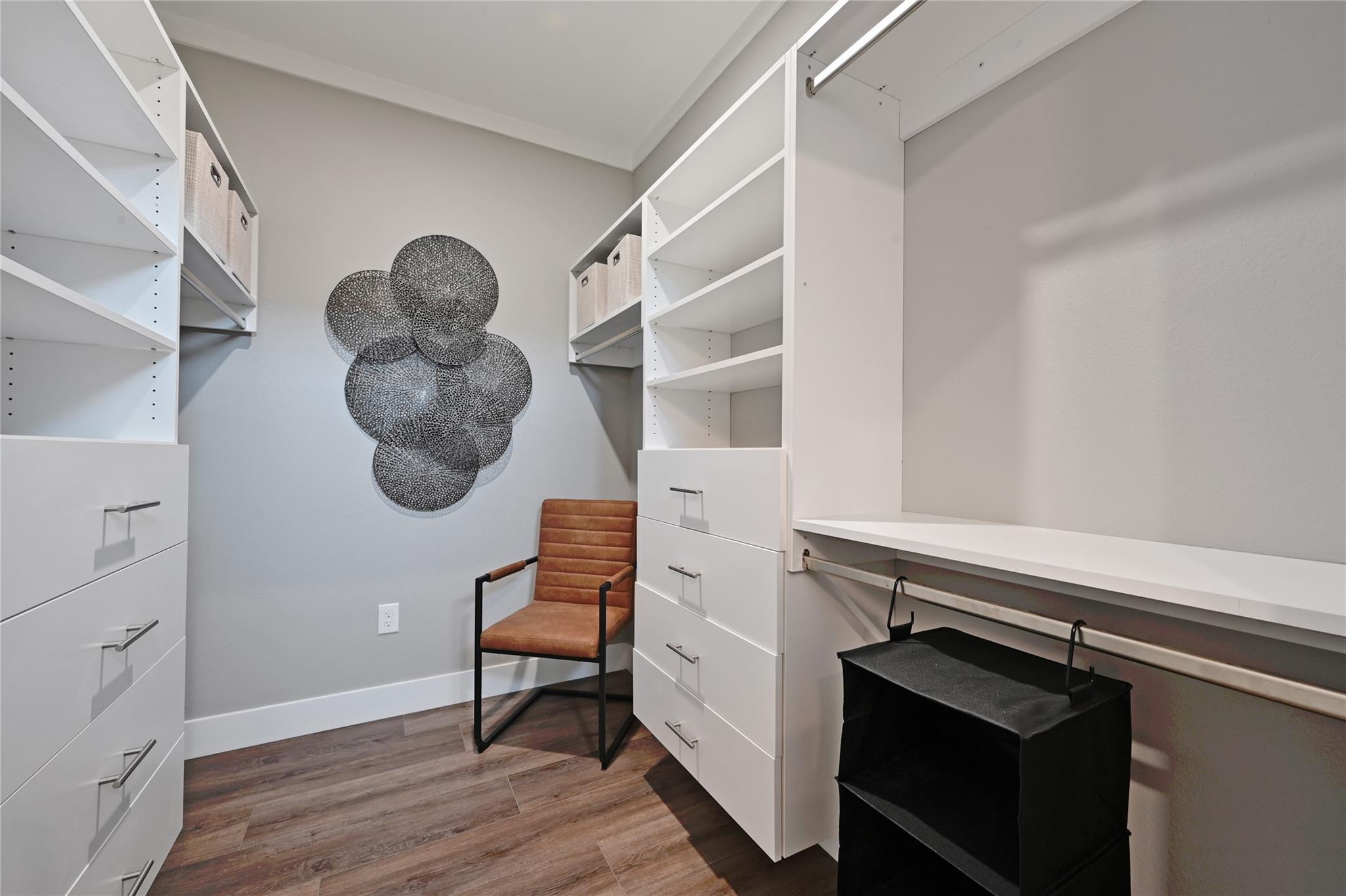 2017 Applewood Dr, Lockhart, TX 78644