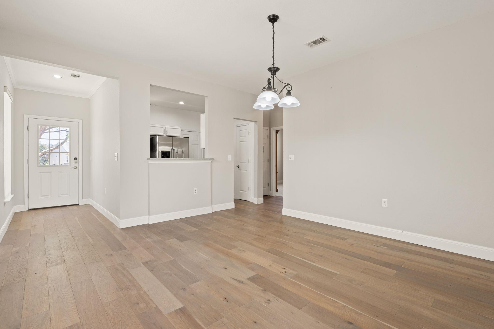210 Crockett Loop, Georgetown, TX 78633