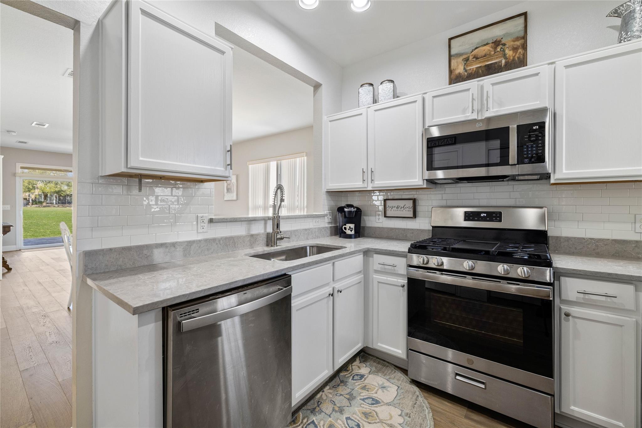 210 Crockett Loop, Georgetown, TX 78633