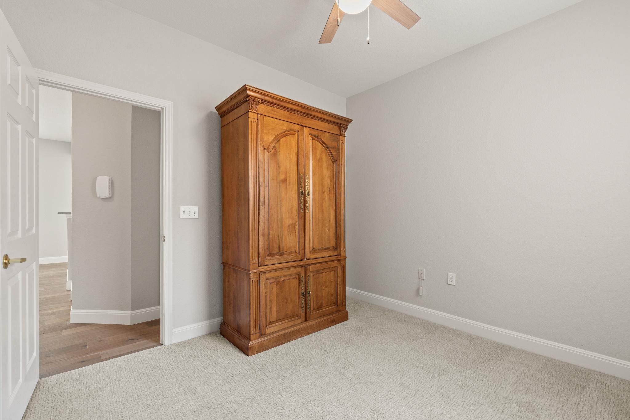 210 Crockett Loop, Georgetown, TX 78633