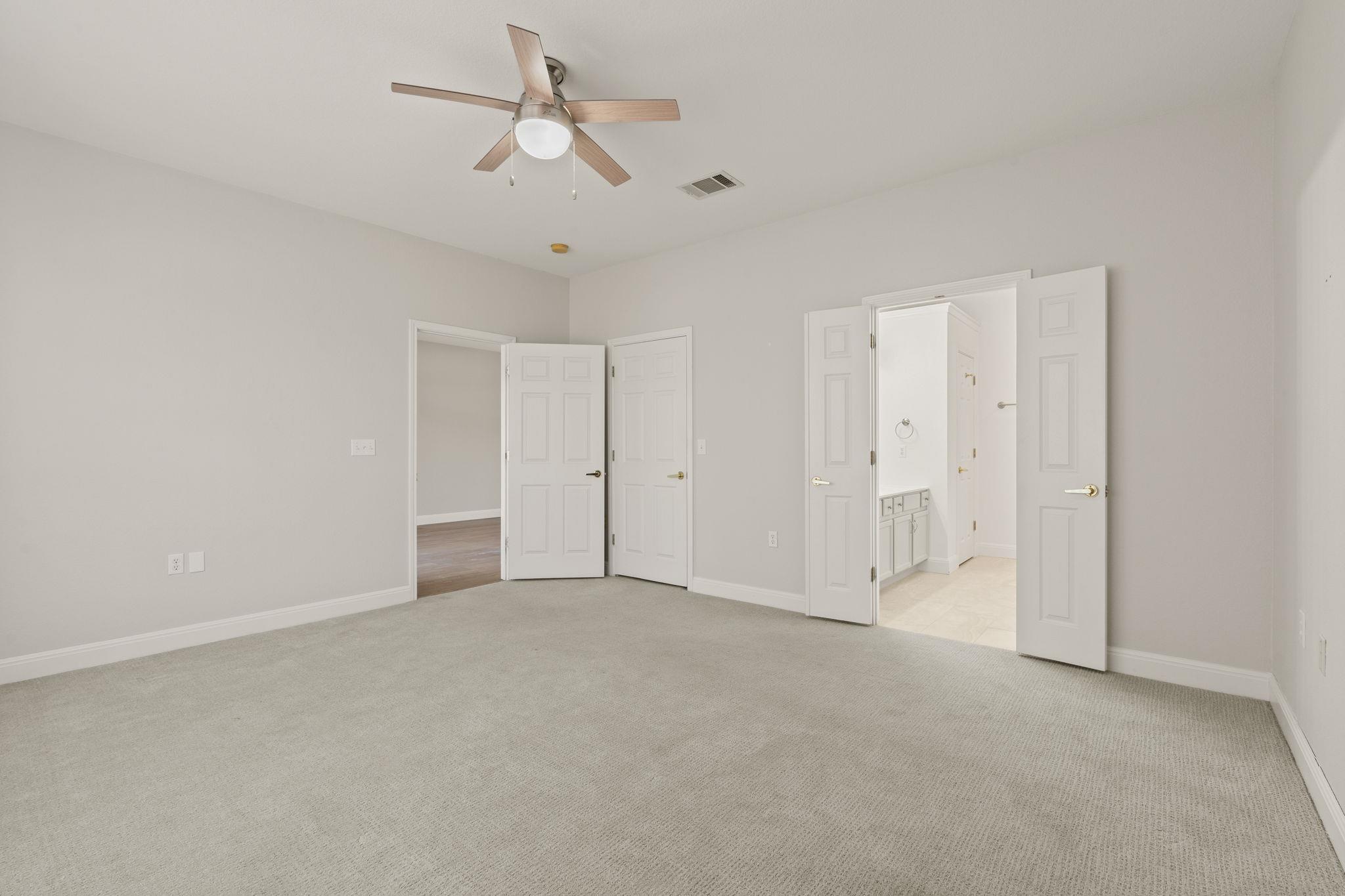 210 Crockett Loop, Georgetown, TX 78633