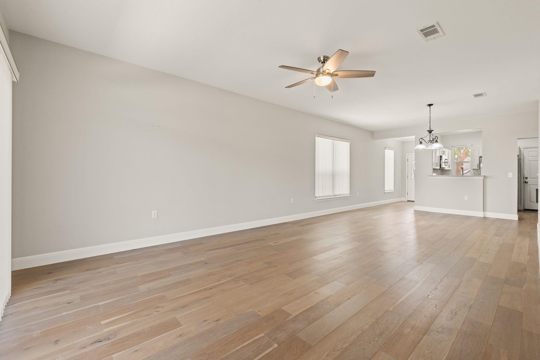 210 Crockett Loop, Georgetown, TX 78633
