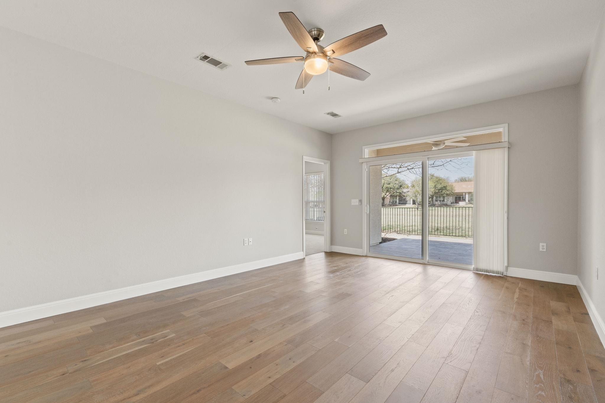 210 Crockett Loop, Georgetown, TX 78633