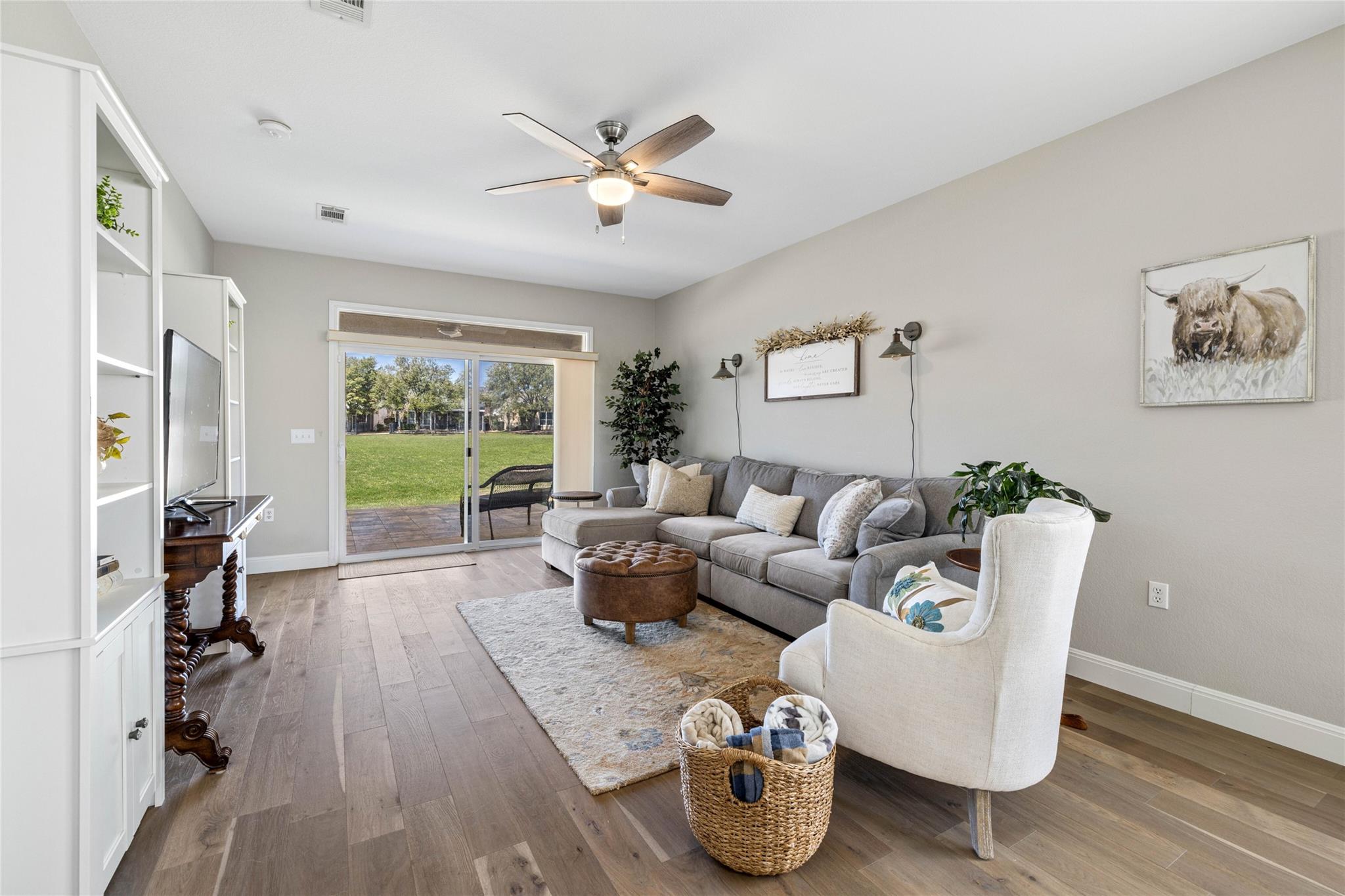 210 Crockett Loop, Georgetown, TX 78633