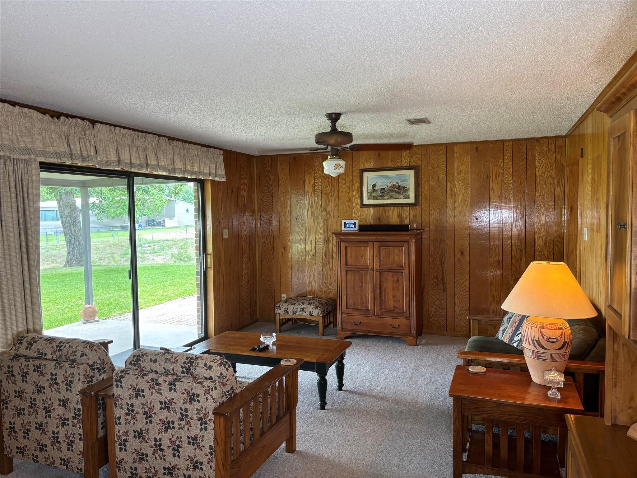 114 Shady Grove Grv, Tow, TX 78672