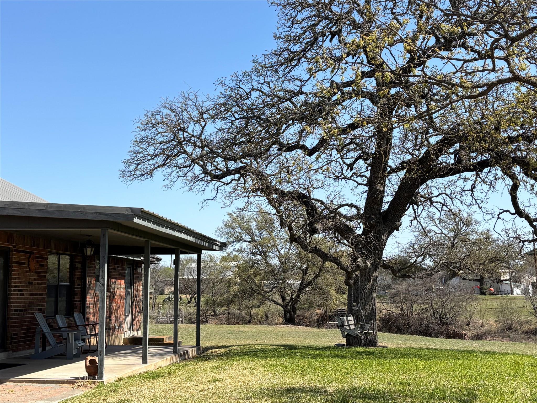 114 Shady Grove Grv, Tow, TX 78672
