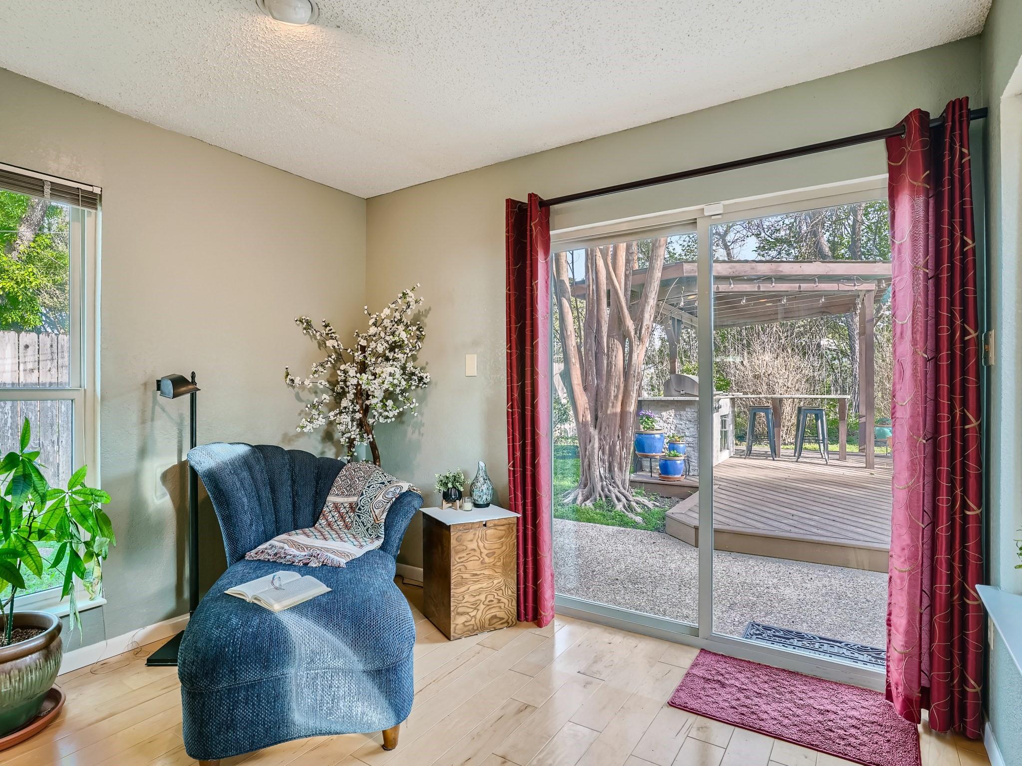 822 Hermitage Dr, Austin, TX 78753