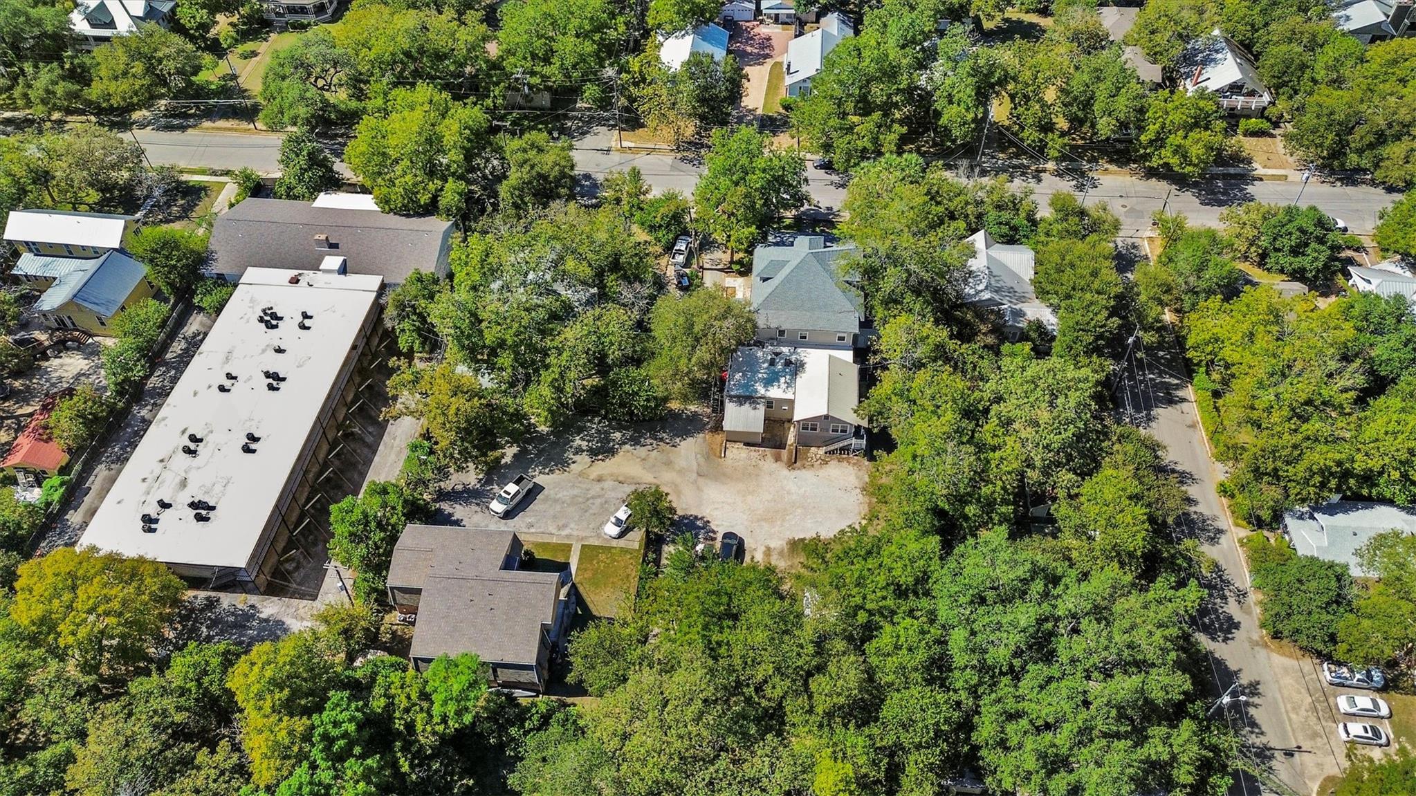 527 W San Antonio St, San Marcos, TX 78666