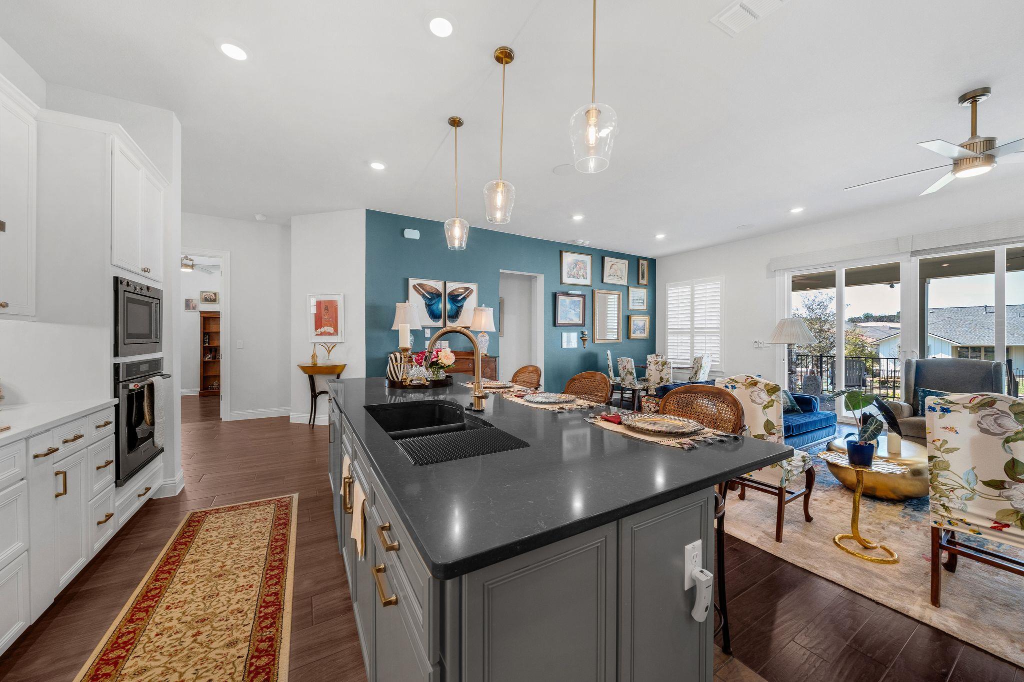 115 Twisting Crest Cv, San Marcos, TX 78666
