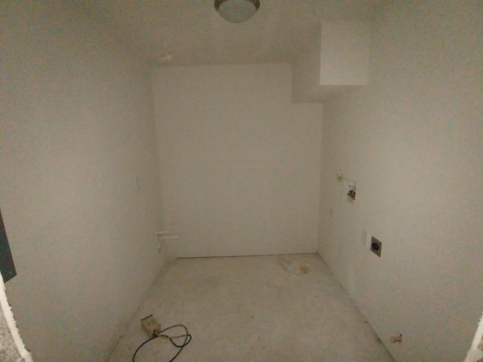 112 W Ila St, Elgin, TX 78621