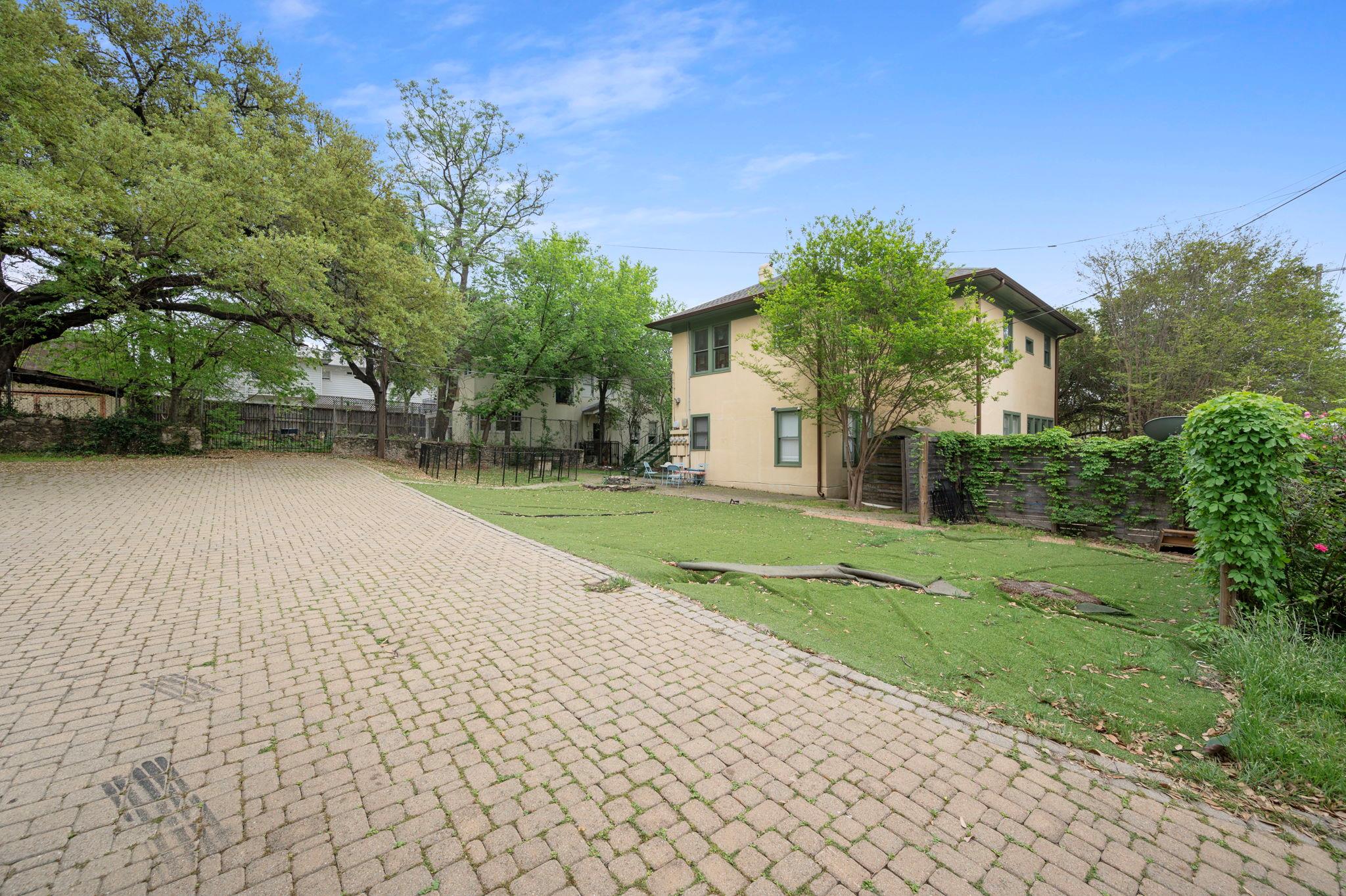 1520 Enfield Rd, Austin, TX 78703