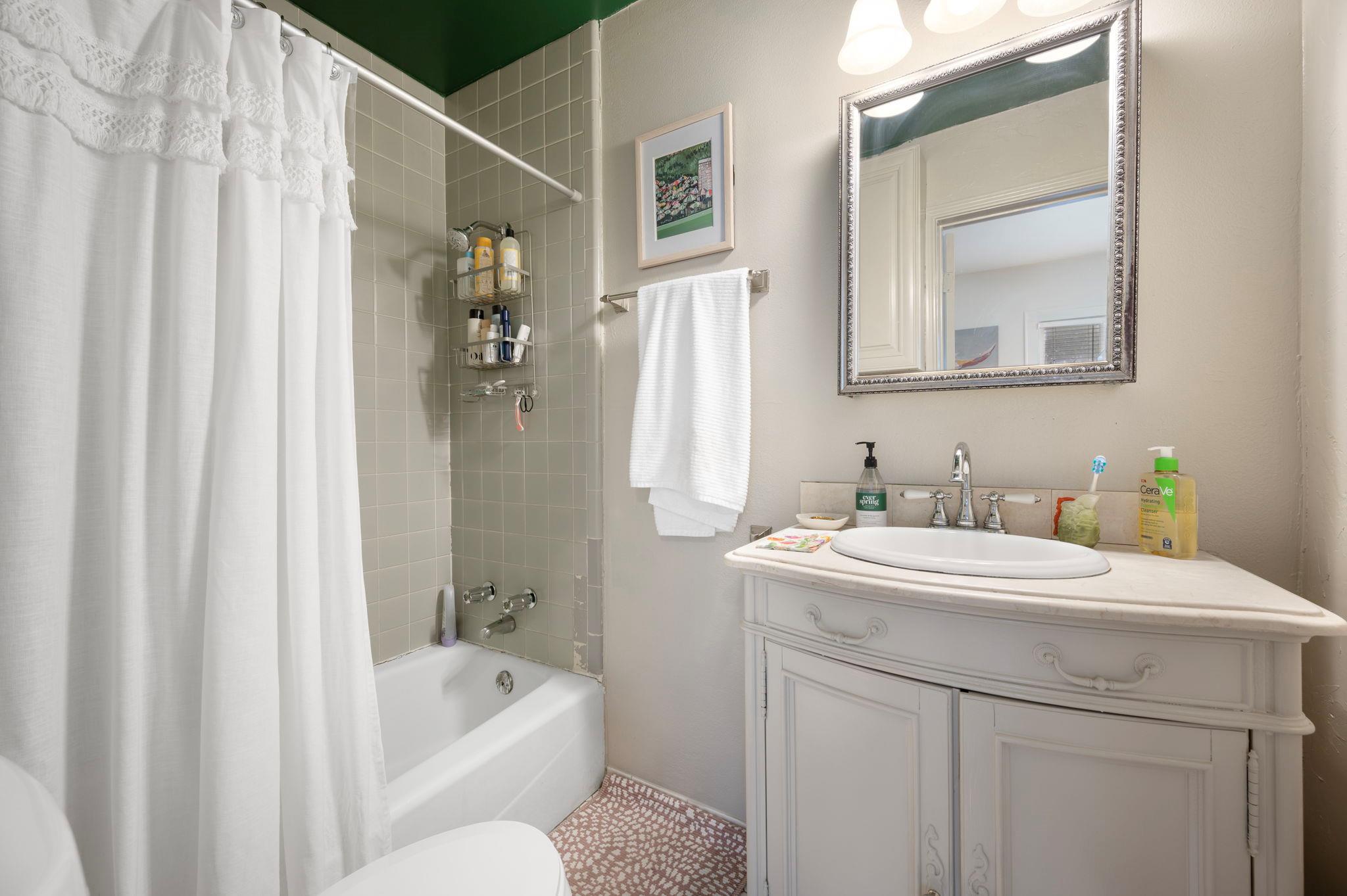 1520 Enfield Rd, Austin, TX 78703