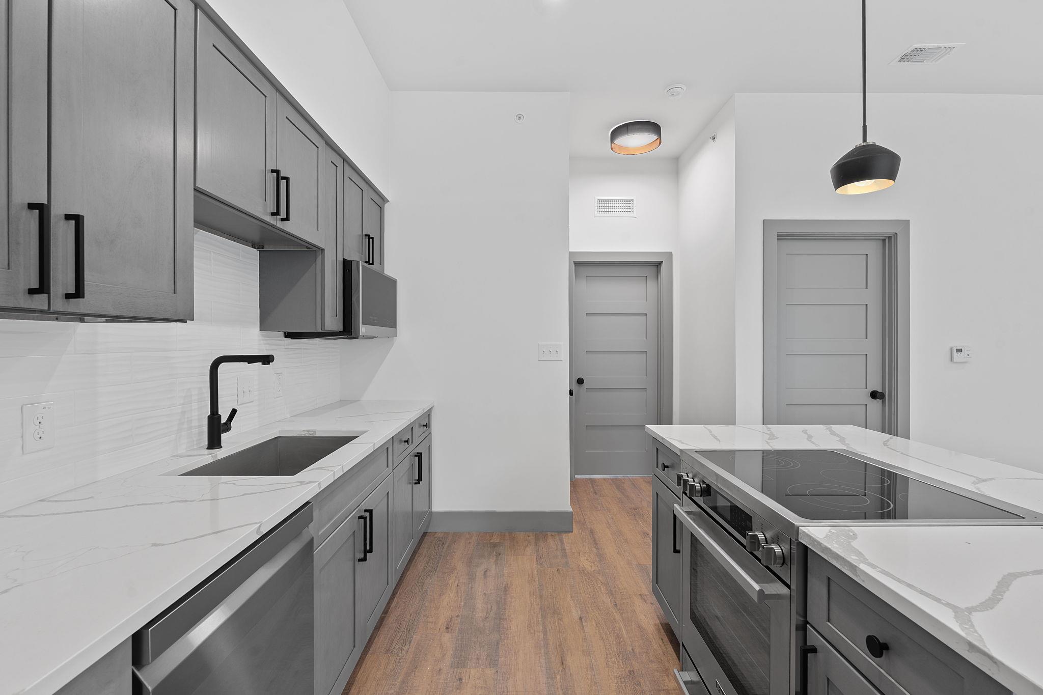 2450 Wickersham Ln # 2021, Austin, TX 78741