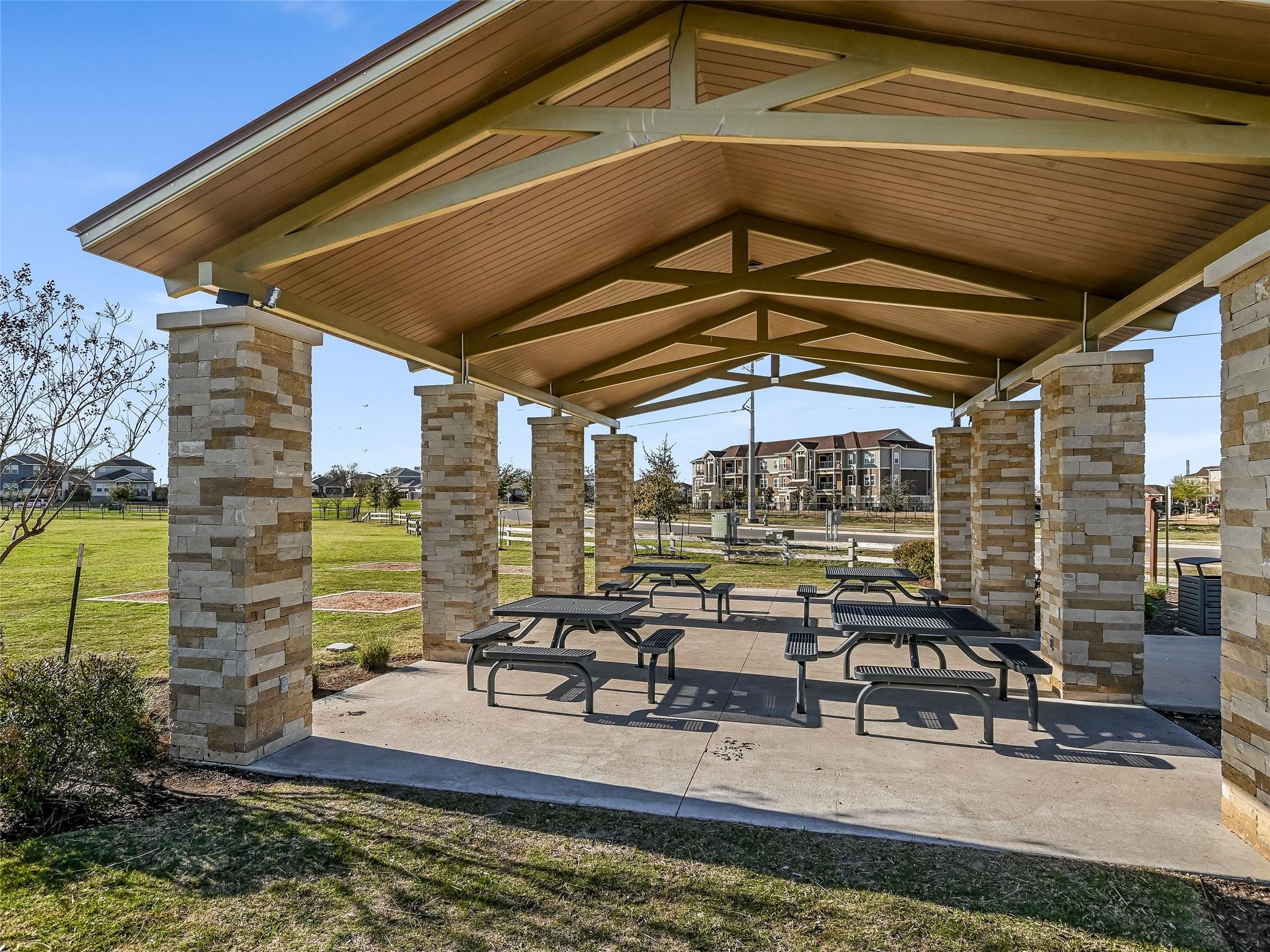 314 Durango Downs Dr, Hutto, TX 78634