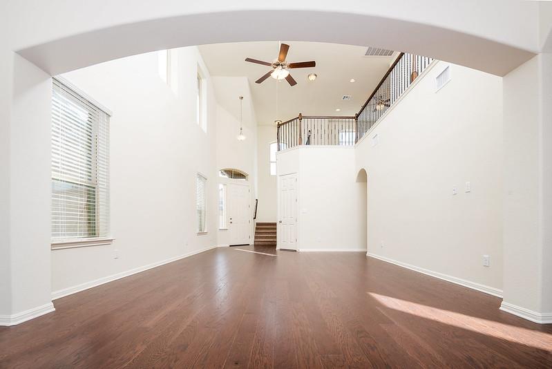 134 White Horses Dr, Kyle, TX 78640