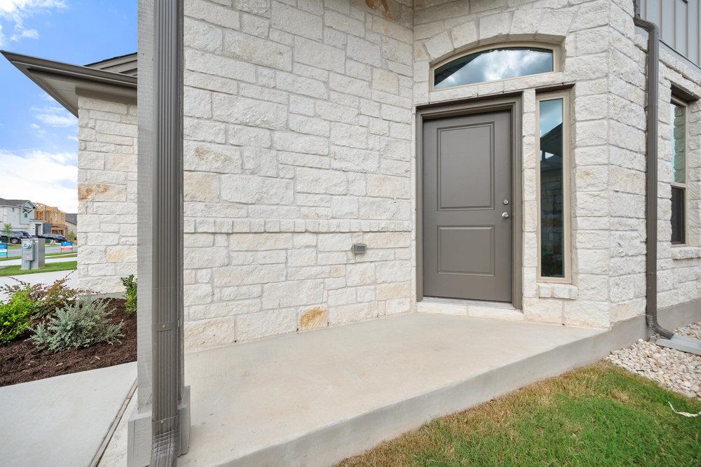 134 White Horses Dr, Kyle, TX 78640