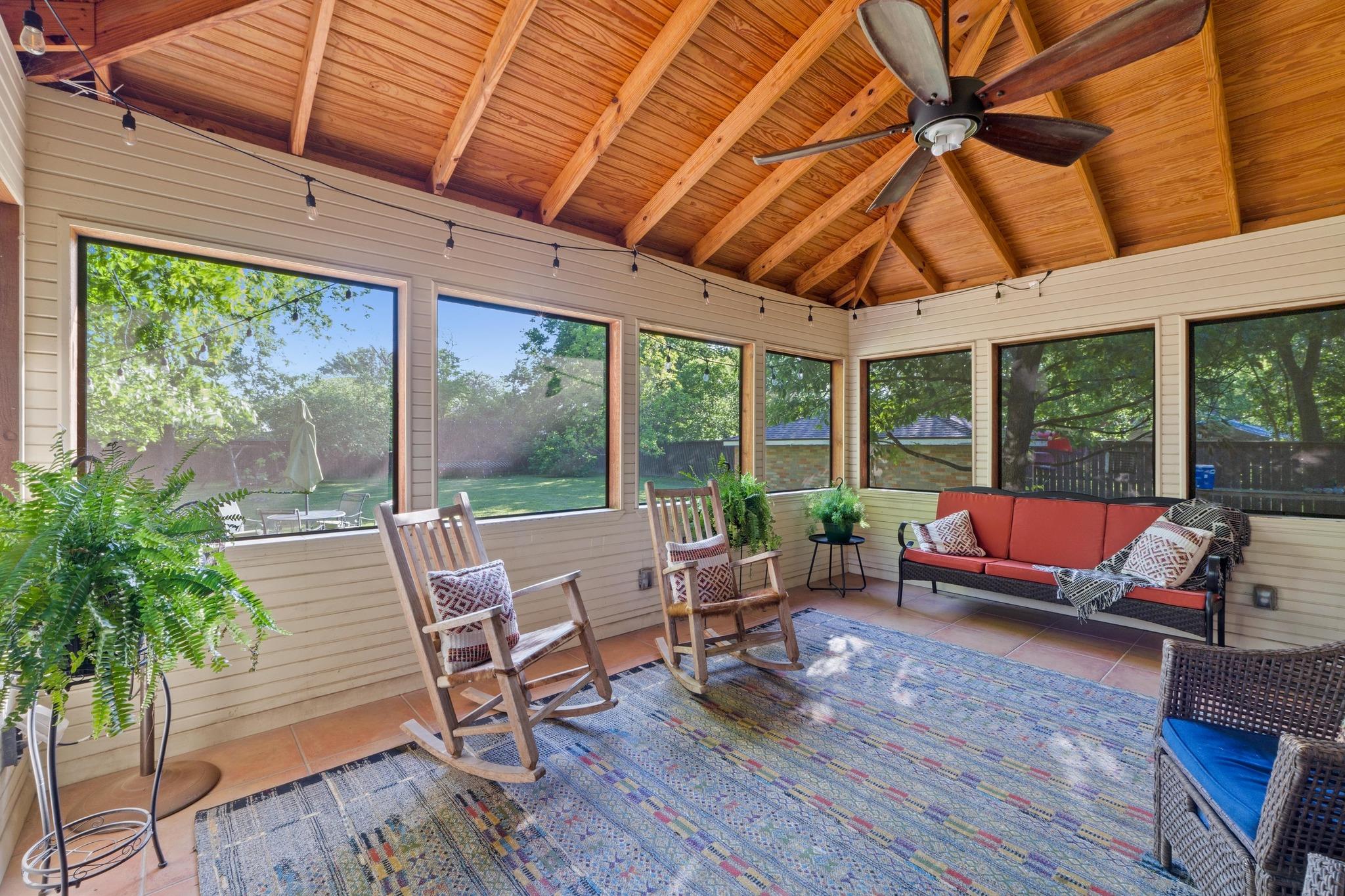 1204 Ruth Ave, Austin, TX 78757