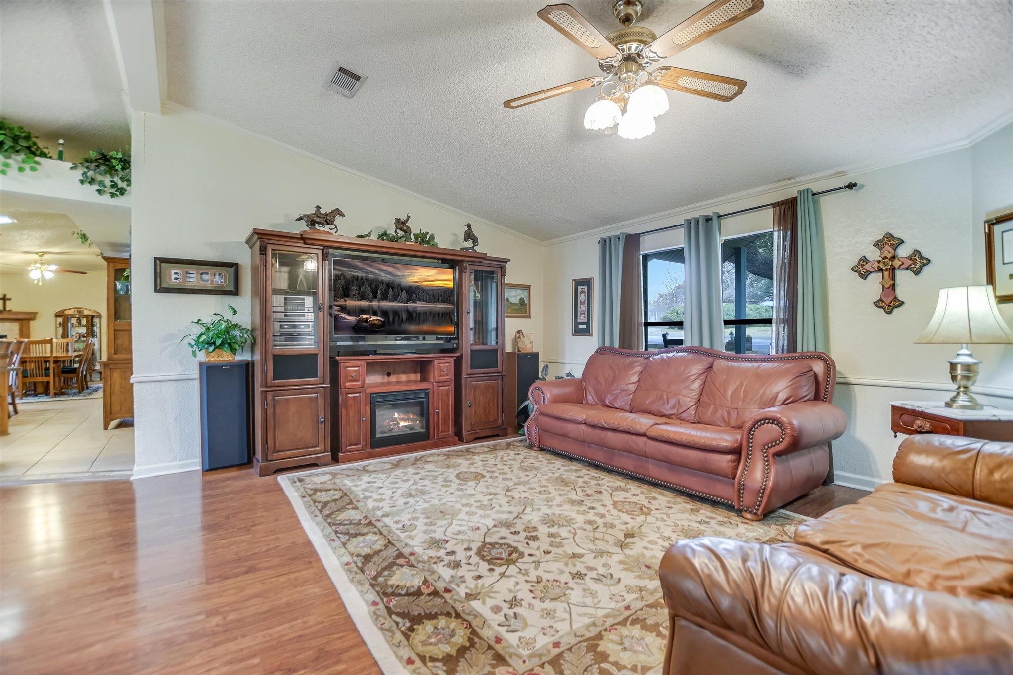 325 County Road 136C, Kingsland, TX 78639