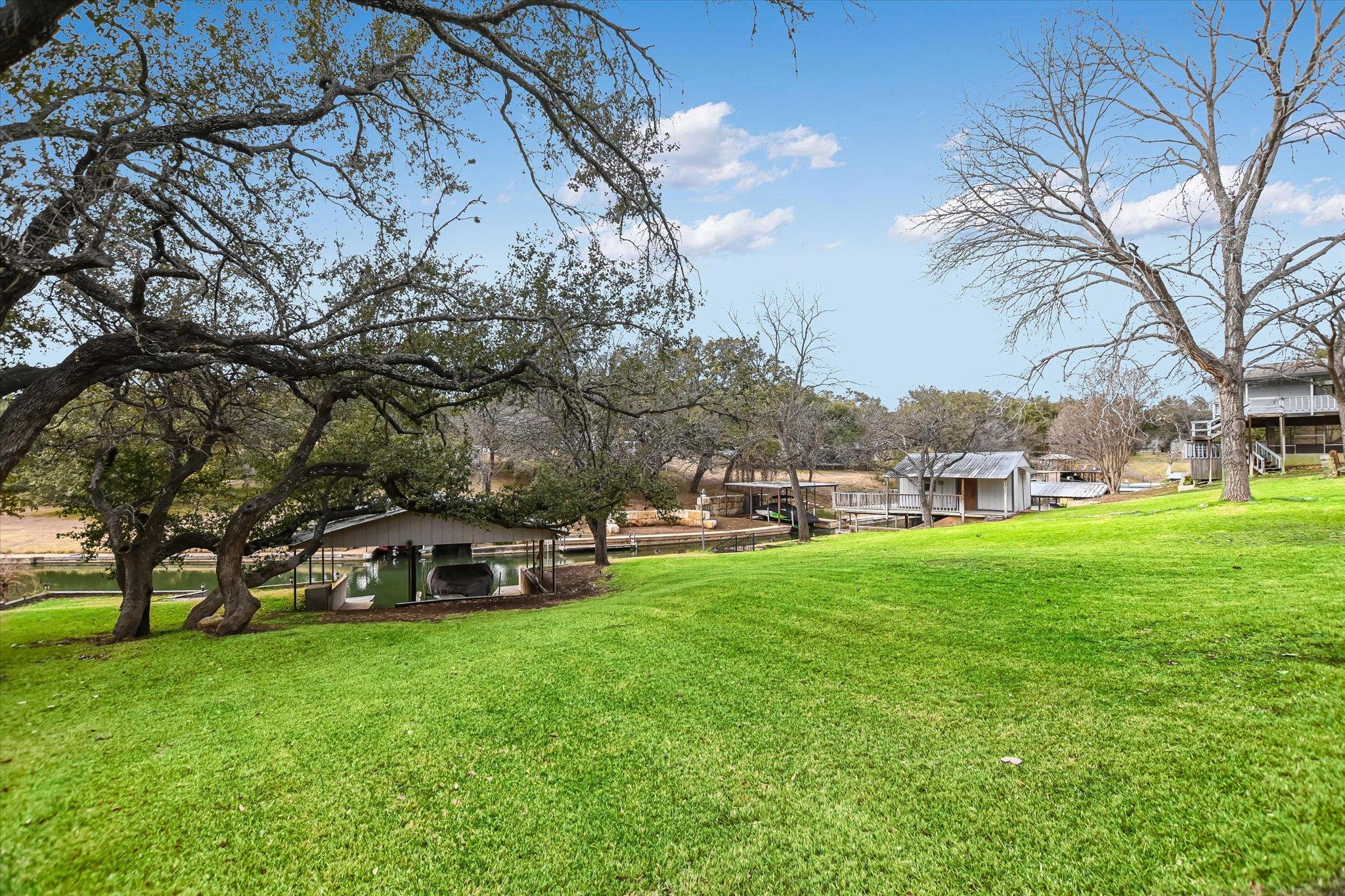 325 County Road 136C, Kingsland, TX 78639