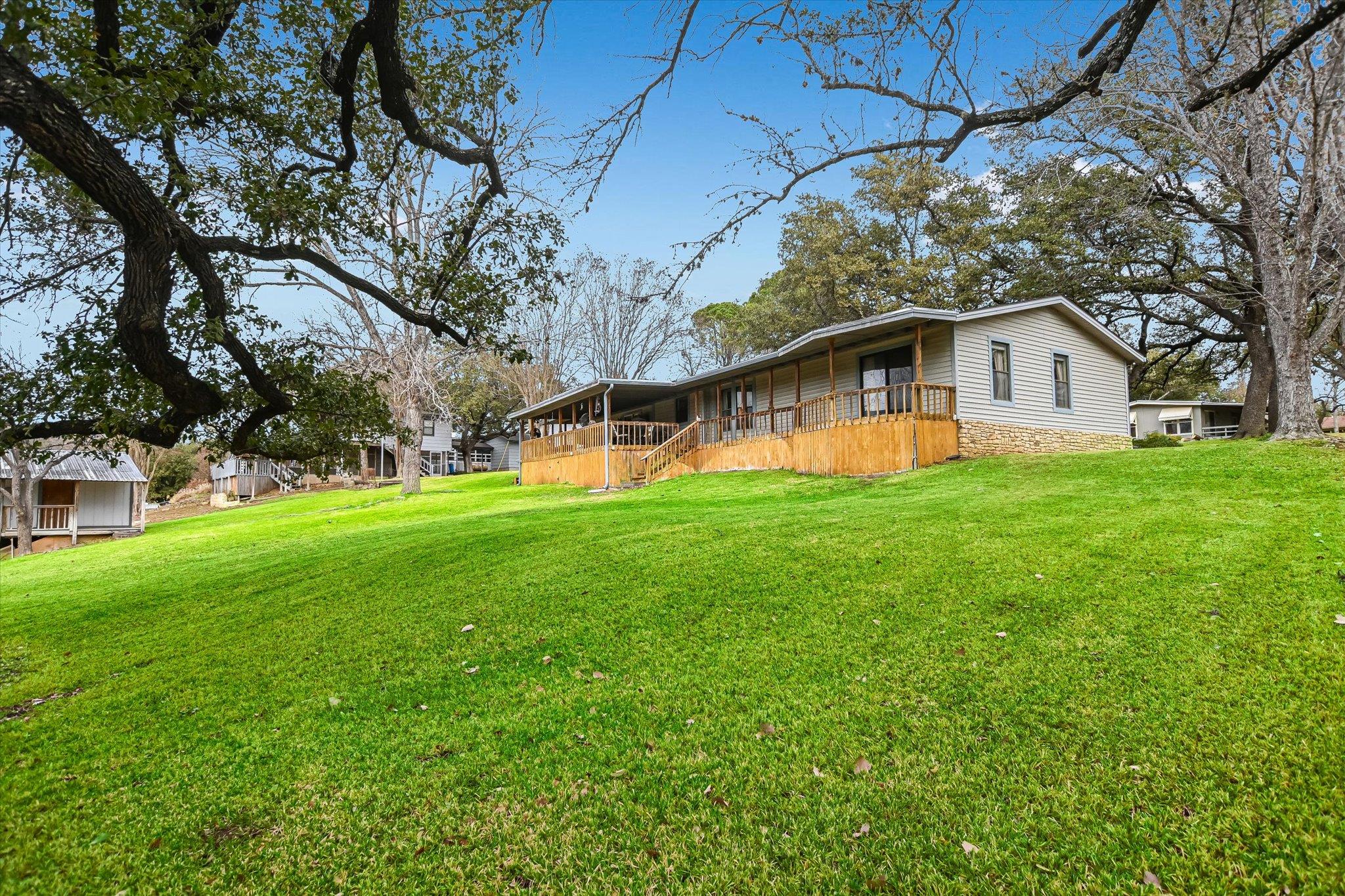 325 County Road 136C, Kingsland, TX 78639