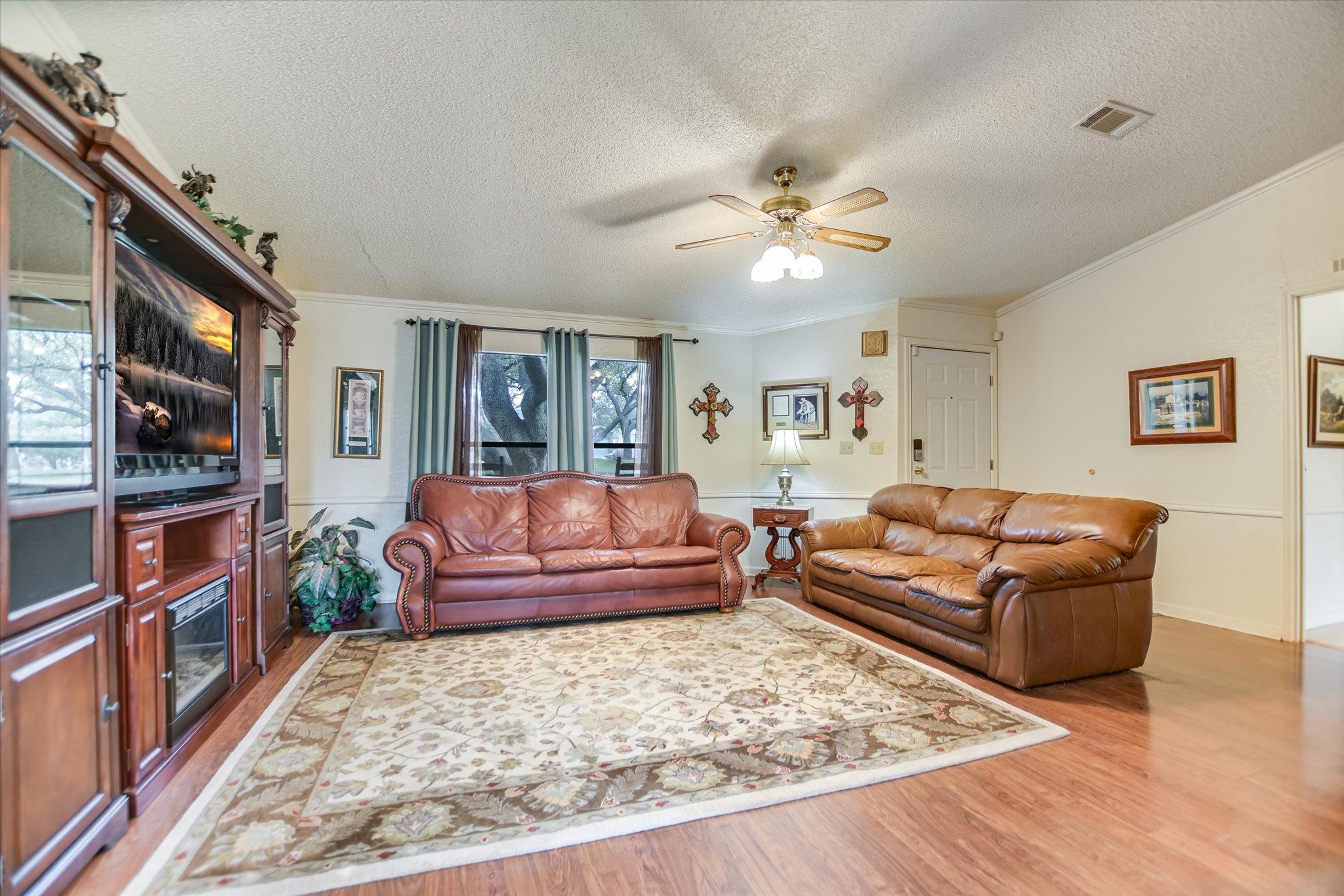 325 County Road 136C, Kingsland, TX 78639