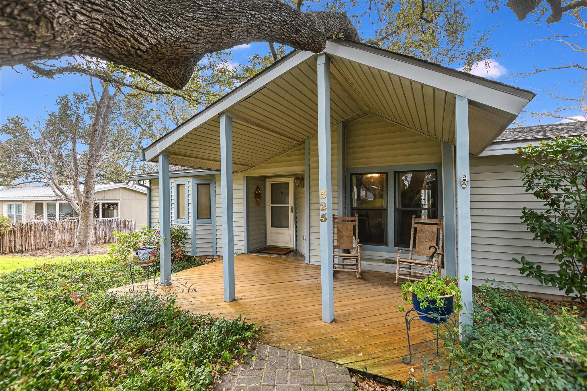 325 County Road 136C, Kingsland, TX 78639