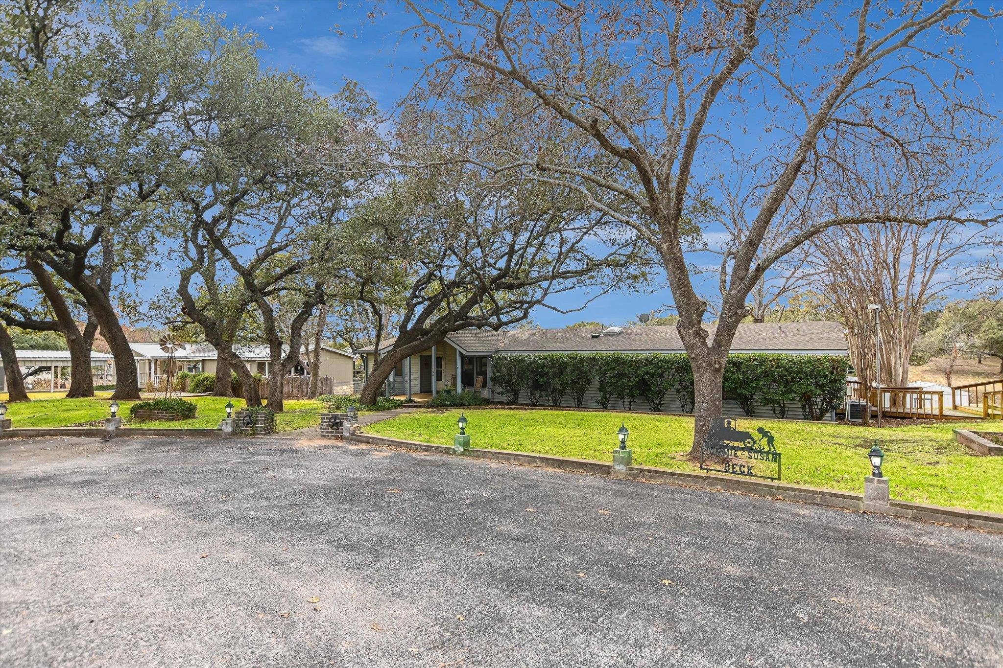 325 County Road 136C, Kingsland, TX 78639