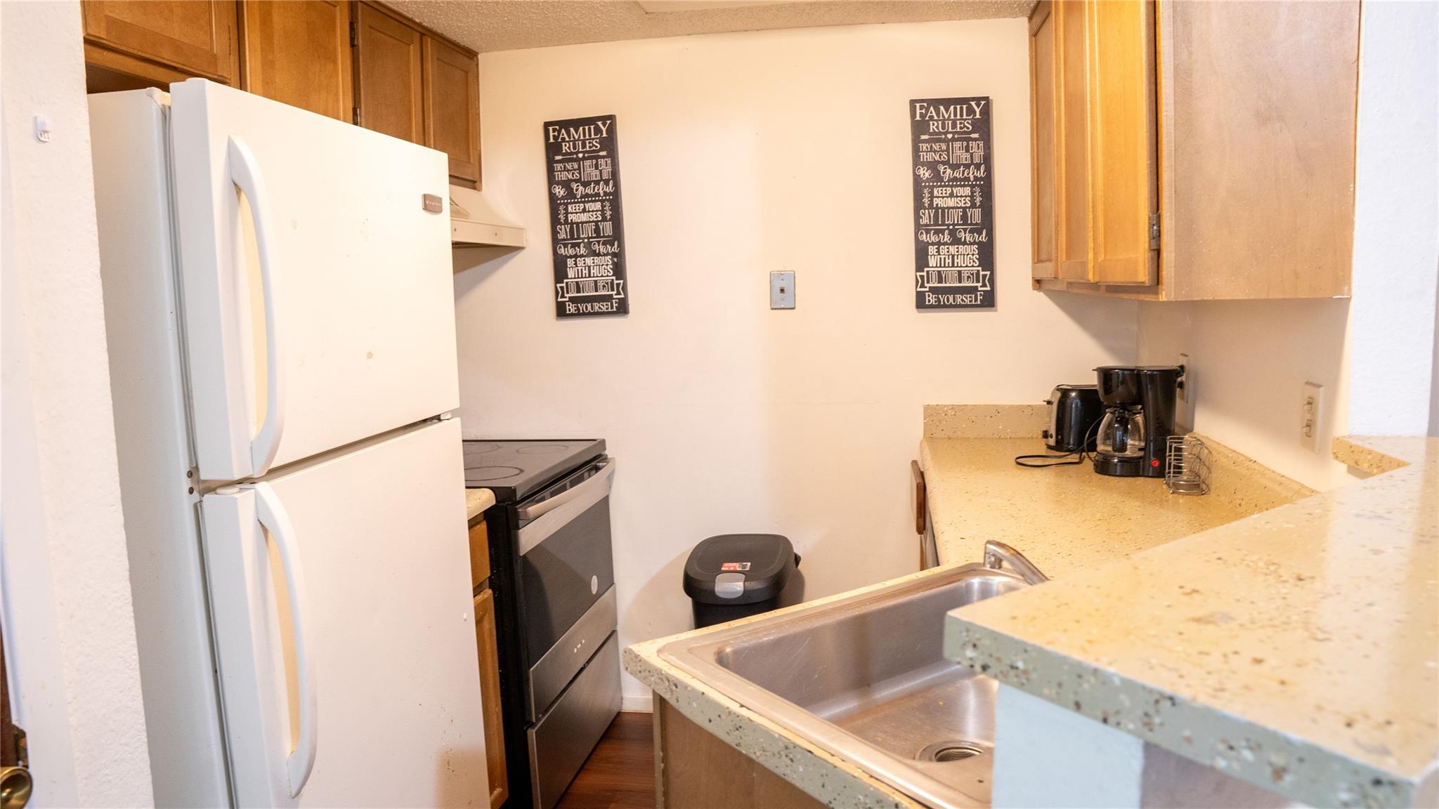 701 W 25th St, Austin, TX 78705