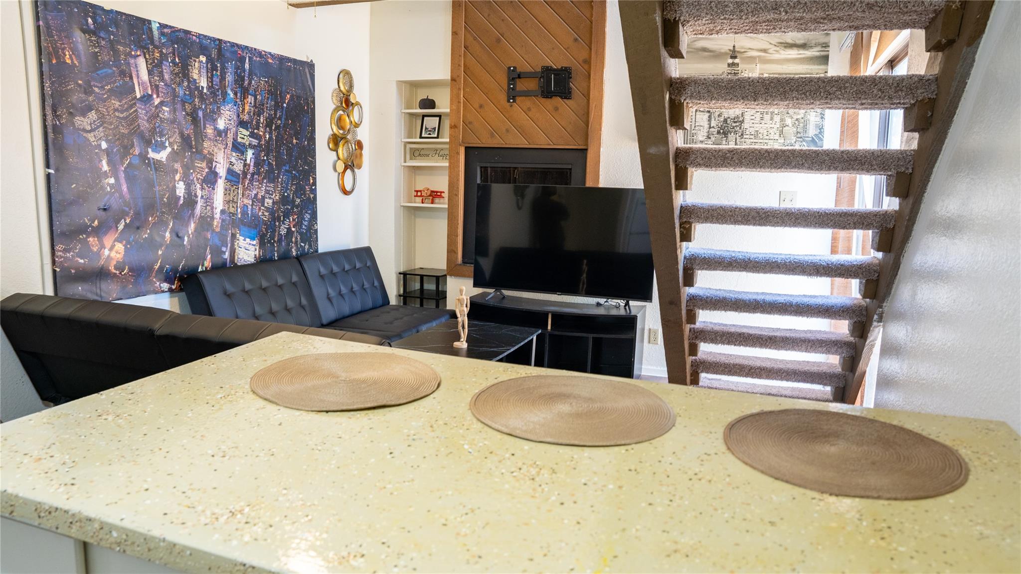 701 W 25th St, Austin, TX 78705