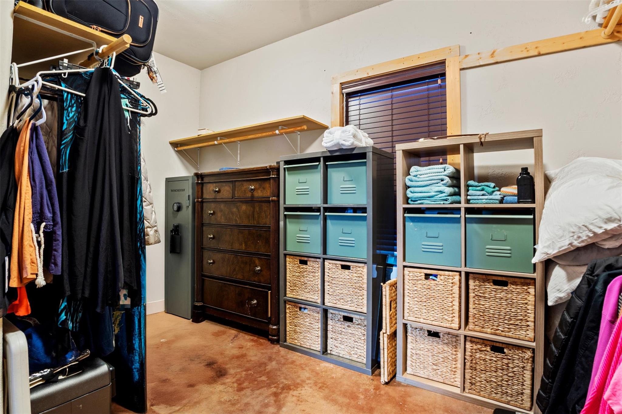 211 Sleepy Oaks Dr, Kingsland, TX 78639