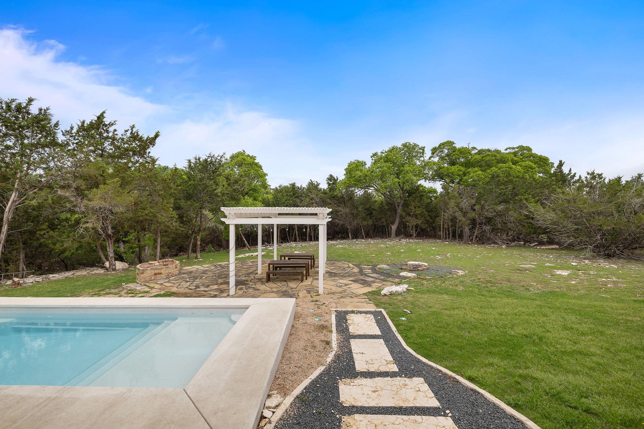 6601 North Lakewoods Dr, Georgetown, TX 78633