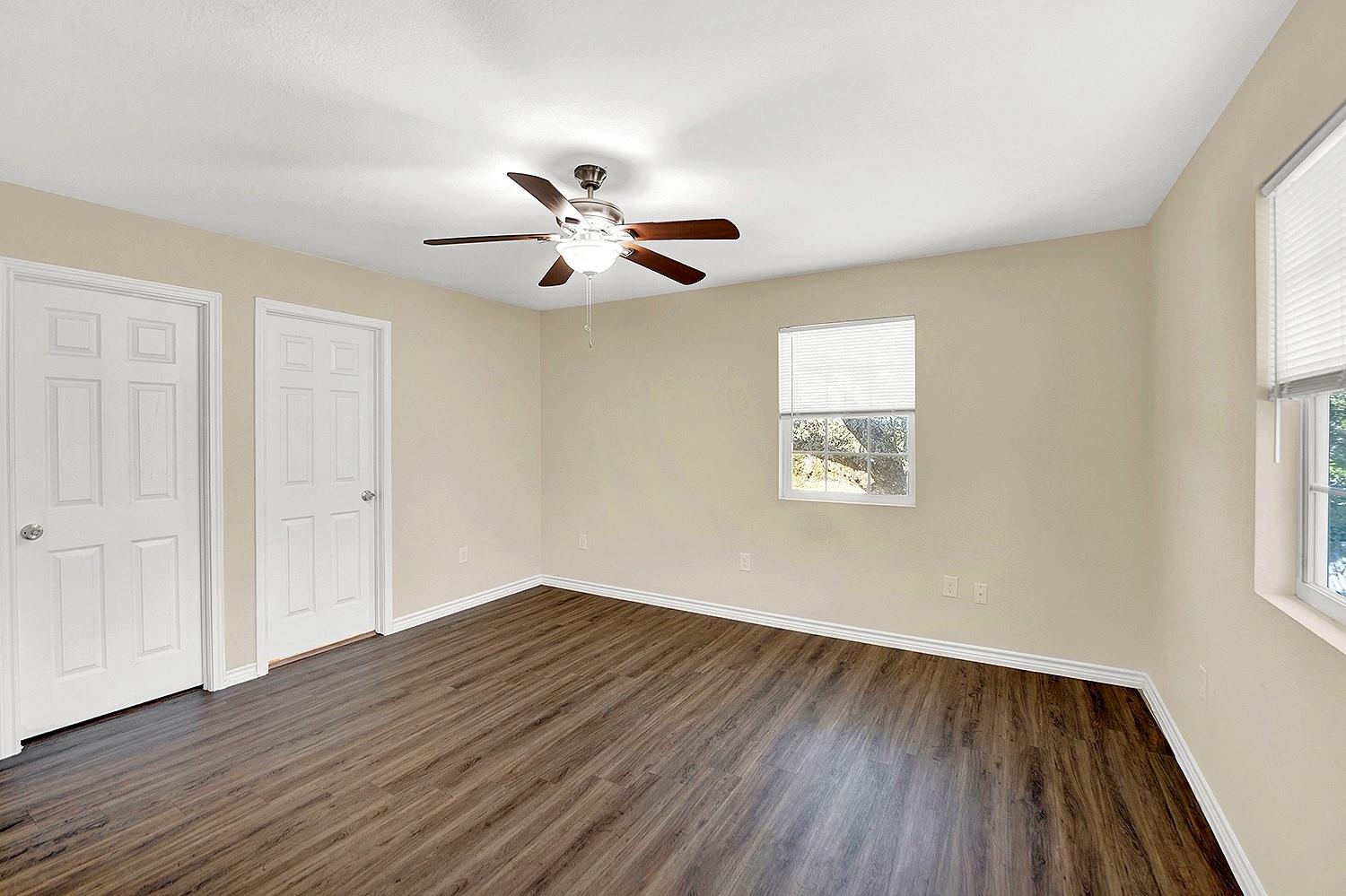 207 Oakwood Loop, San Marcos, TX 78666