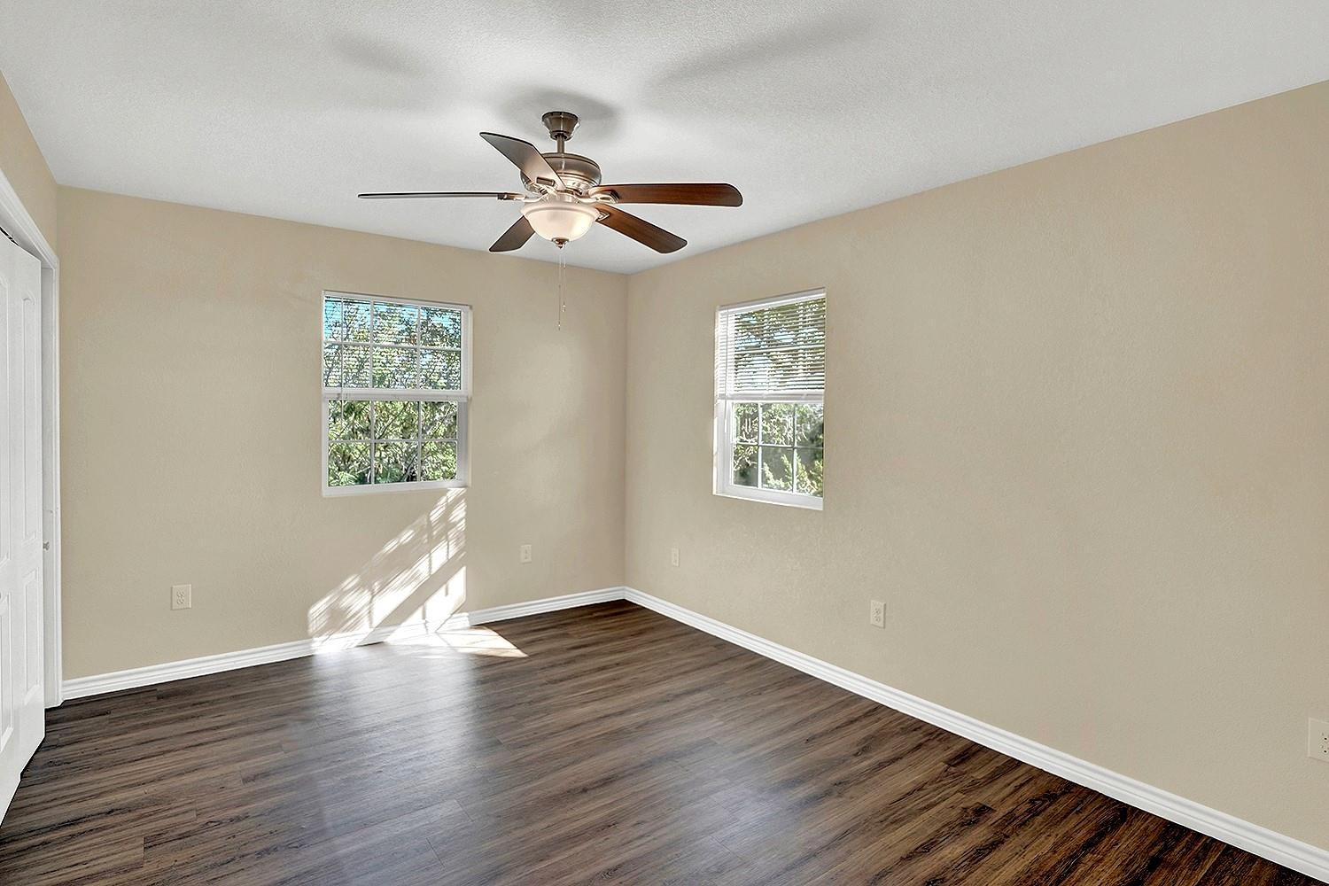 207 Oakwood Loop, San Marcos, TX 78666