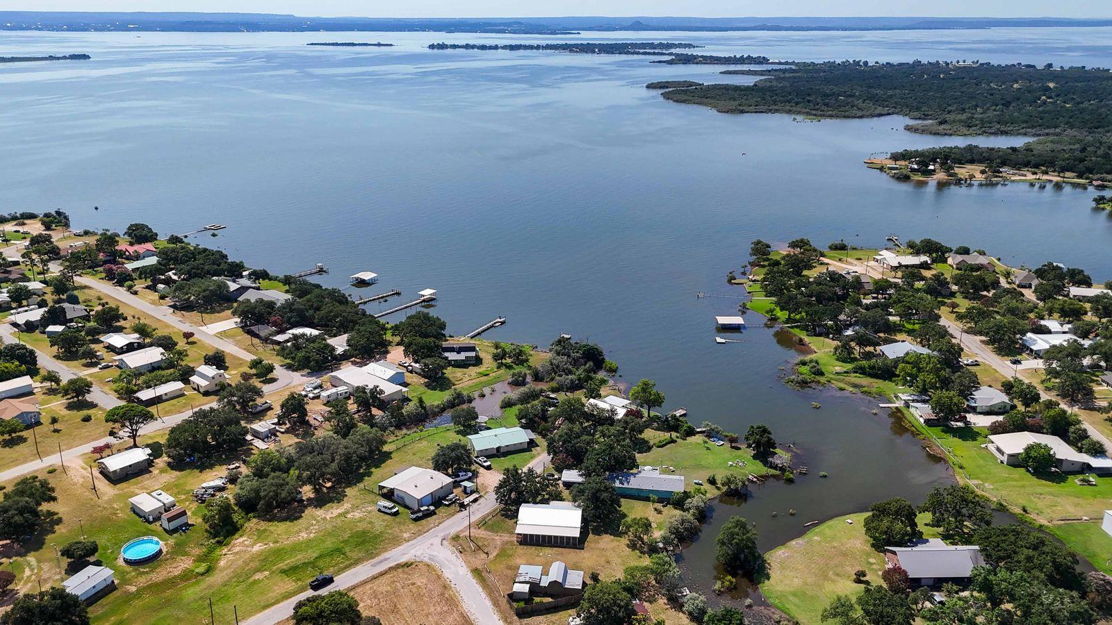 1515 Bee Ln, Tow, TX 78672