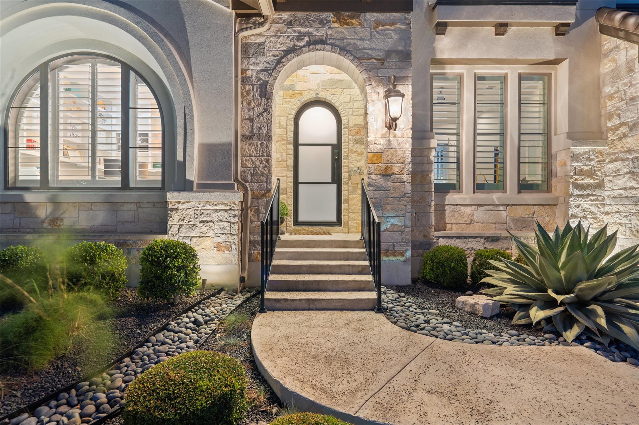 403 Woodside Ter, Austin, TX 78738