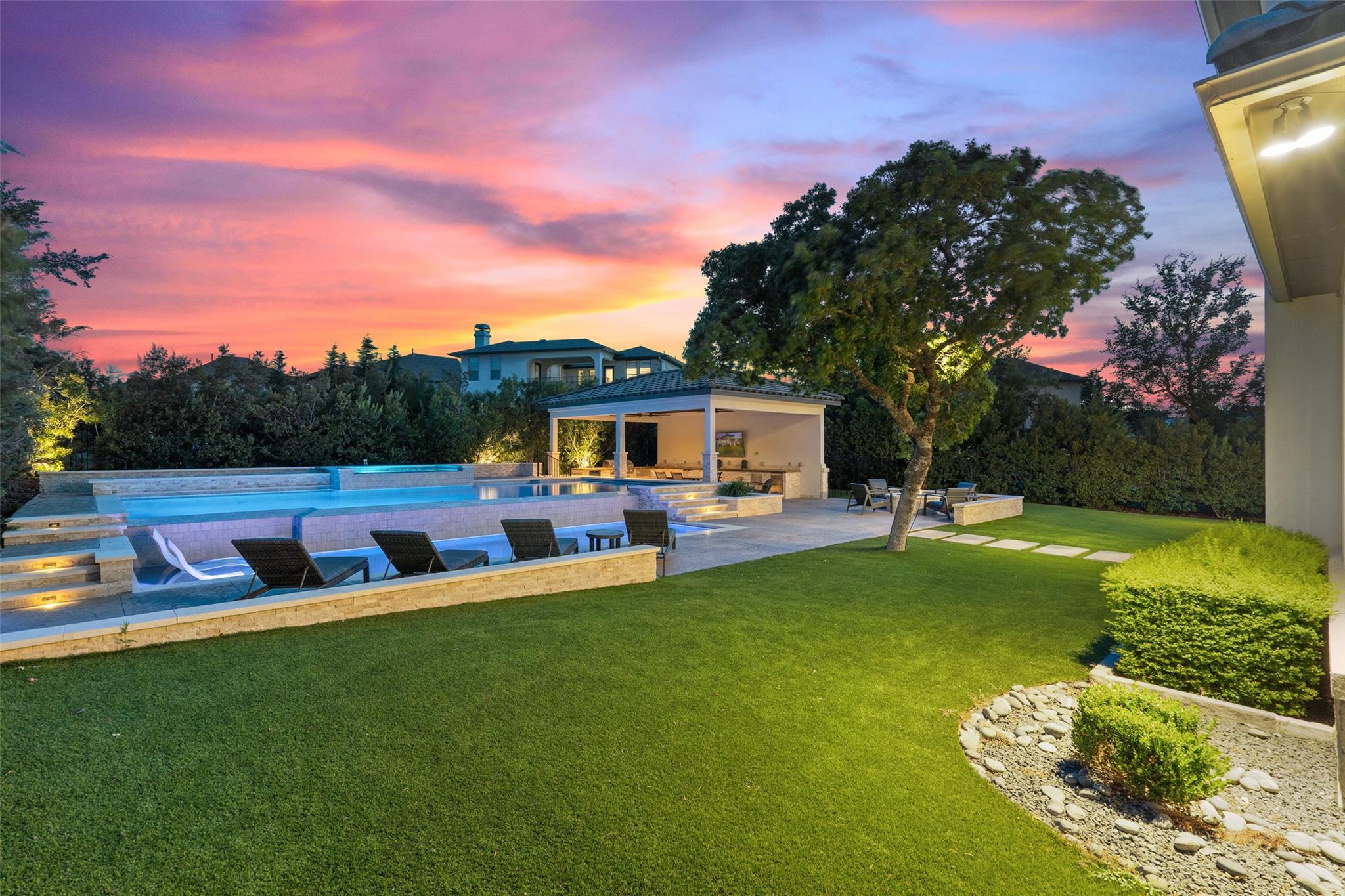 403 Woodside Ter, Austin, TX 78738