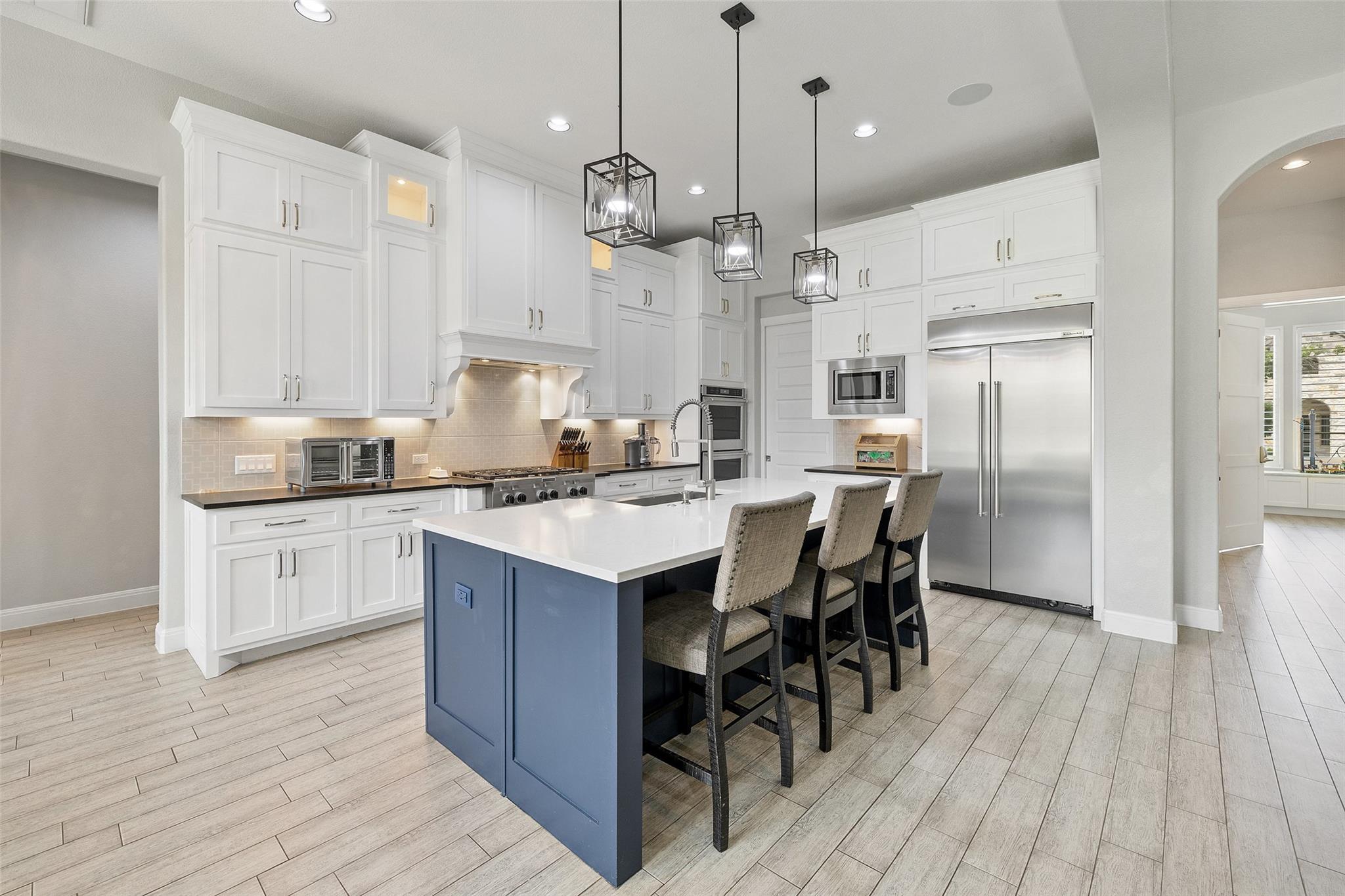 403 Woodside Ter, Austin, TX 78738