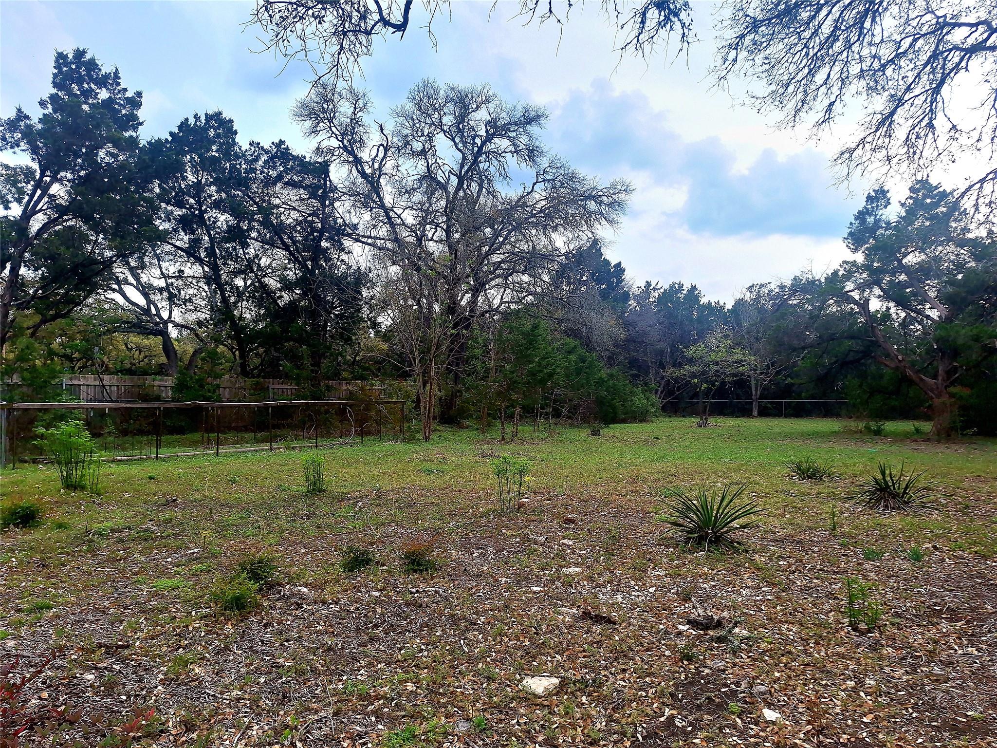 9011 Dorella Ln, Austin, TX 78736