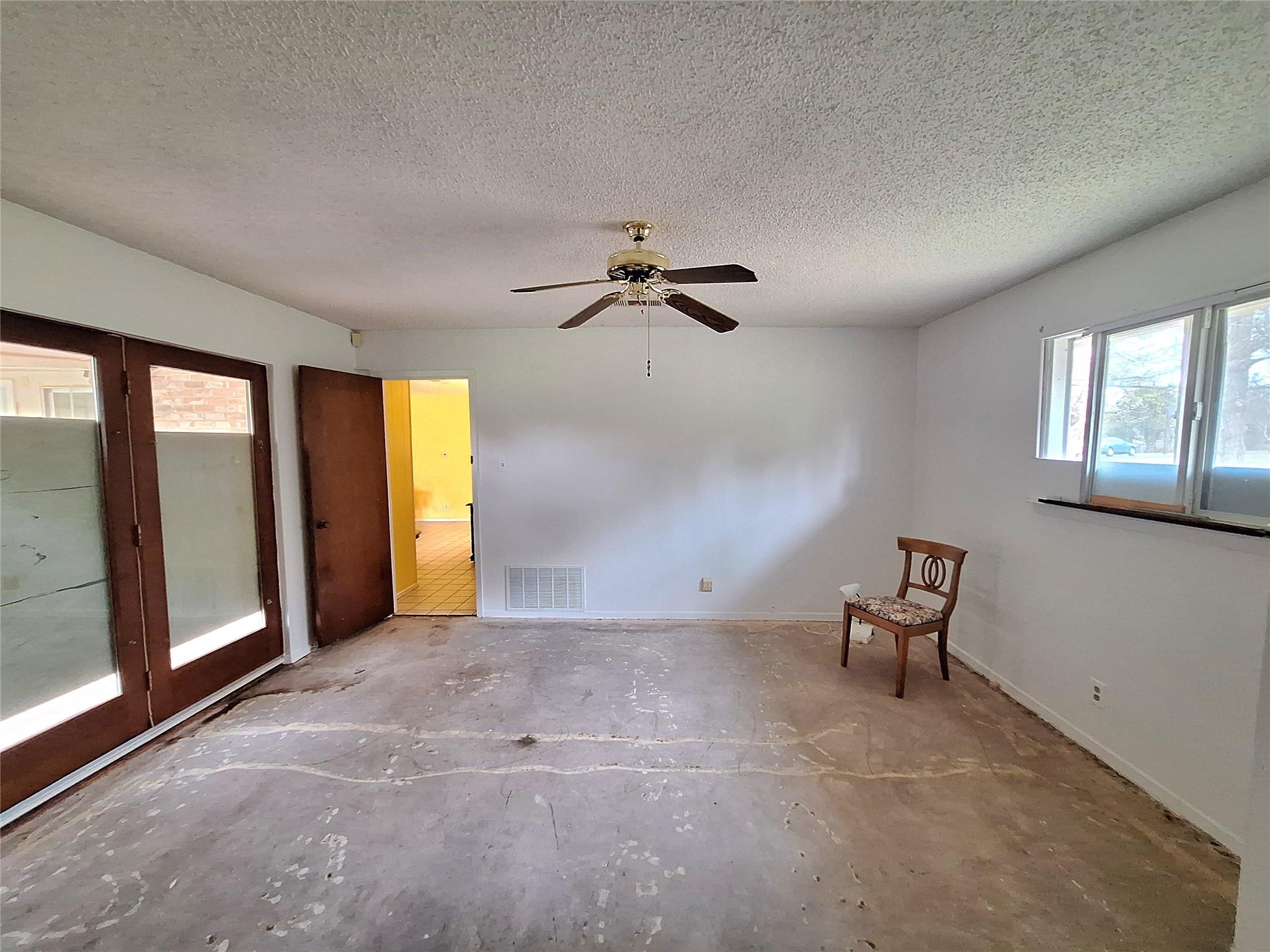 9011 Dorella Ln, Austin, TX 78736