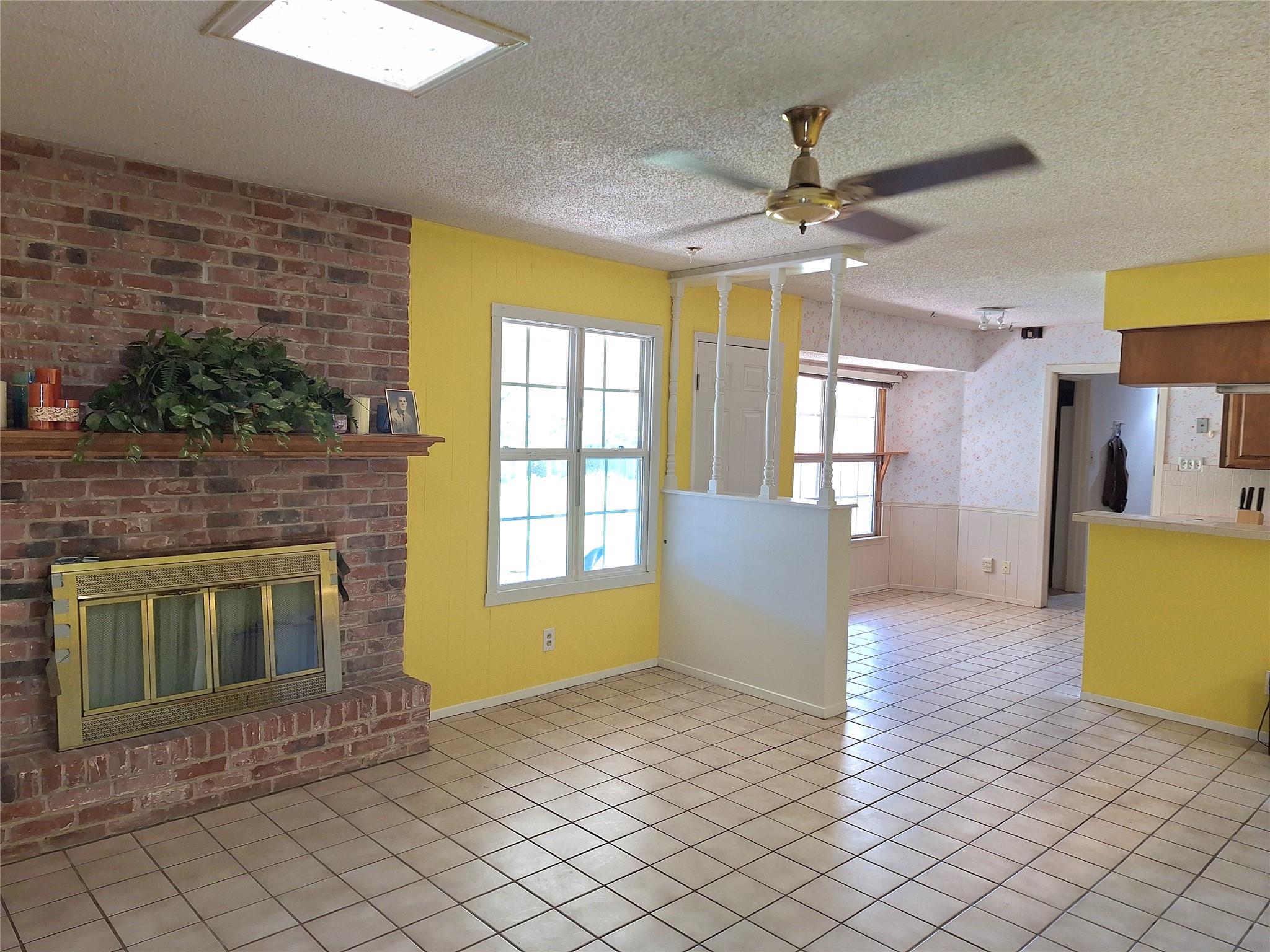 9011 Dorella Ln, Austin, TX 78736