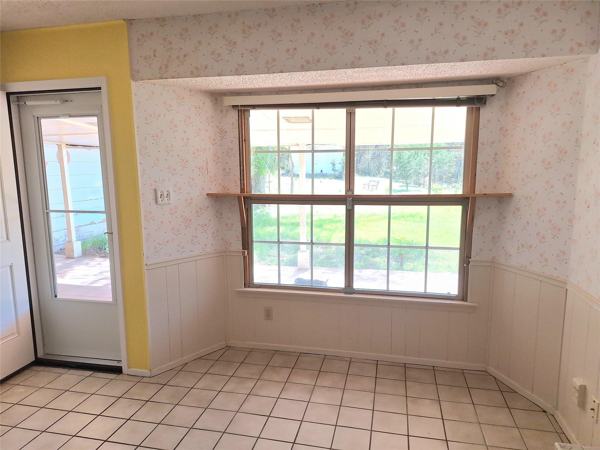 9011 Dorella Ln, Austin, TX 78736