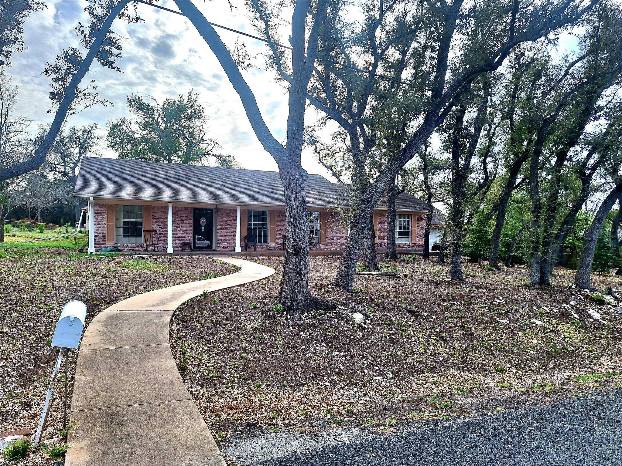 9011 Dorella Ln, Austin, TX 78736