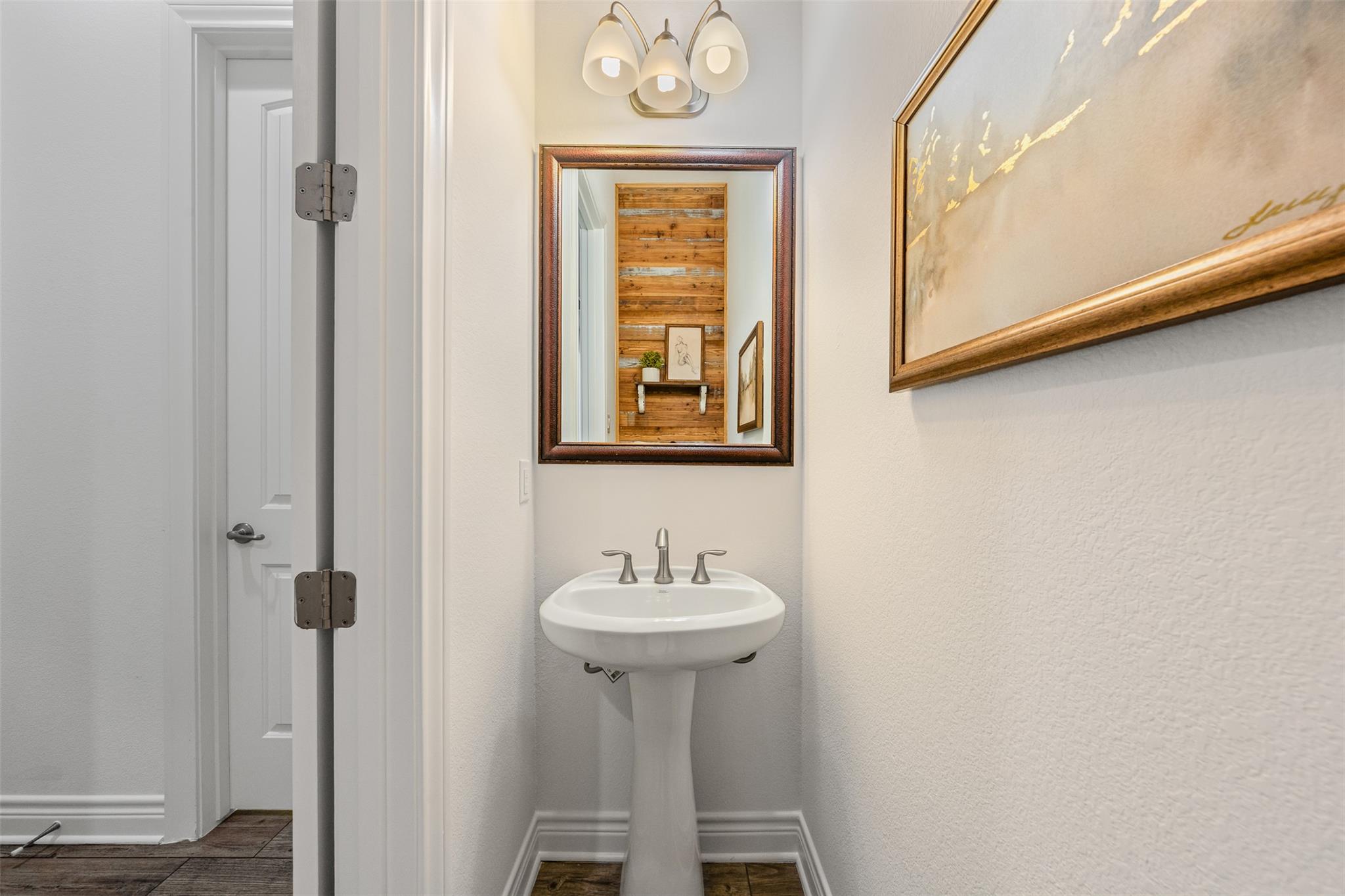 105 Quiet Oak Cv, Liberty Hill, TX 78642