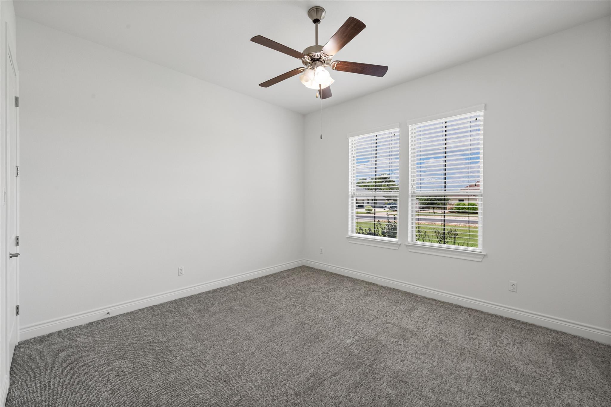 105 Quiet Oak Cv, Liberty Hill, TX 78642