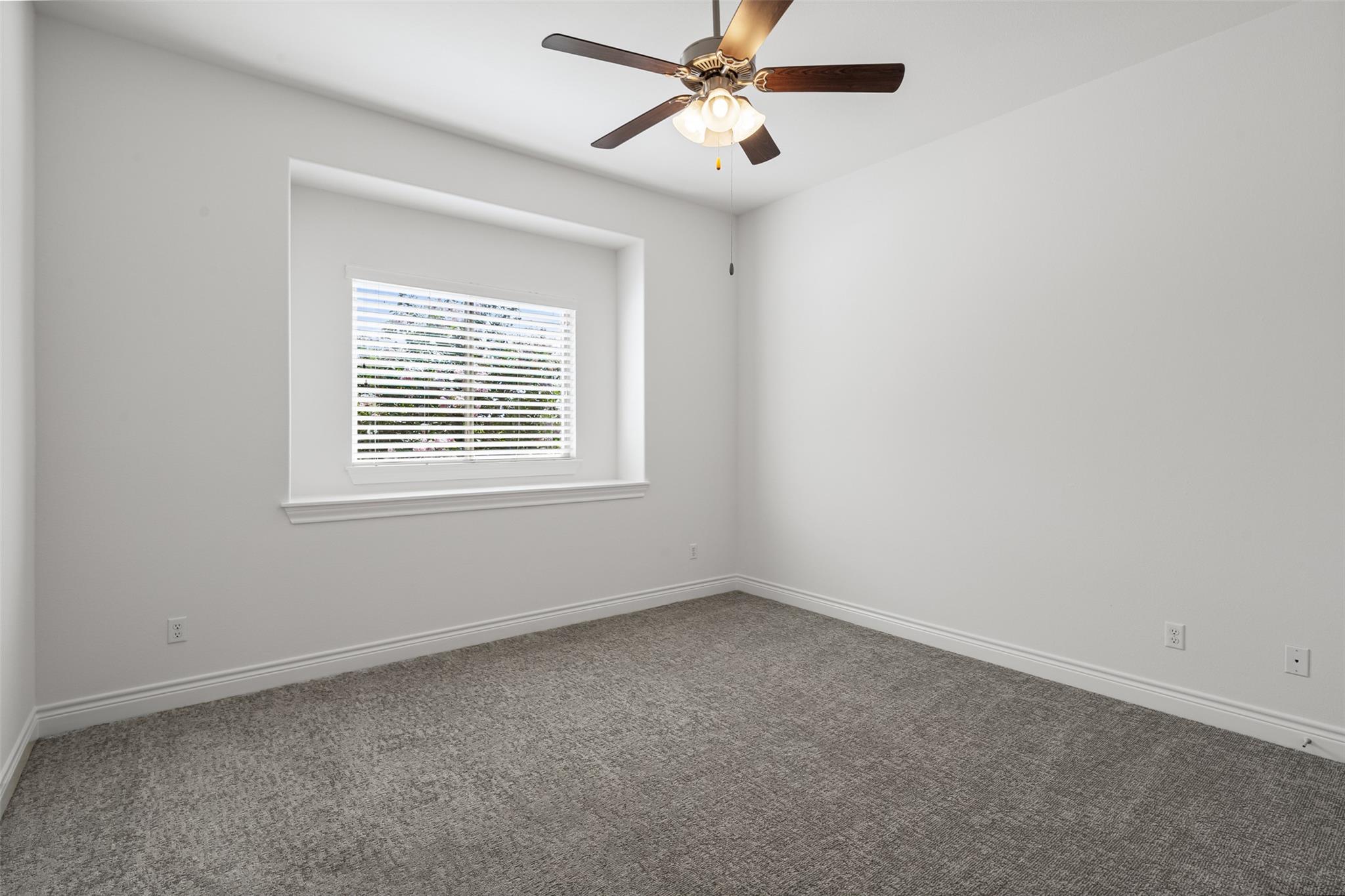 105 Quiet Oak Cv, Liberty Hill, TX 78642