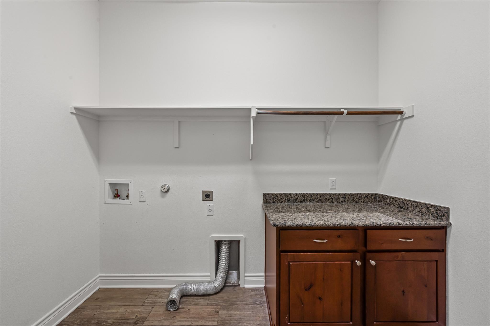 105 Quiet Oak Cv, Liberty Hill, TX 78642