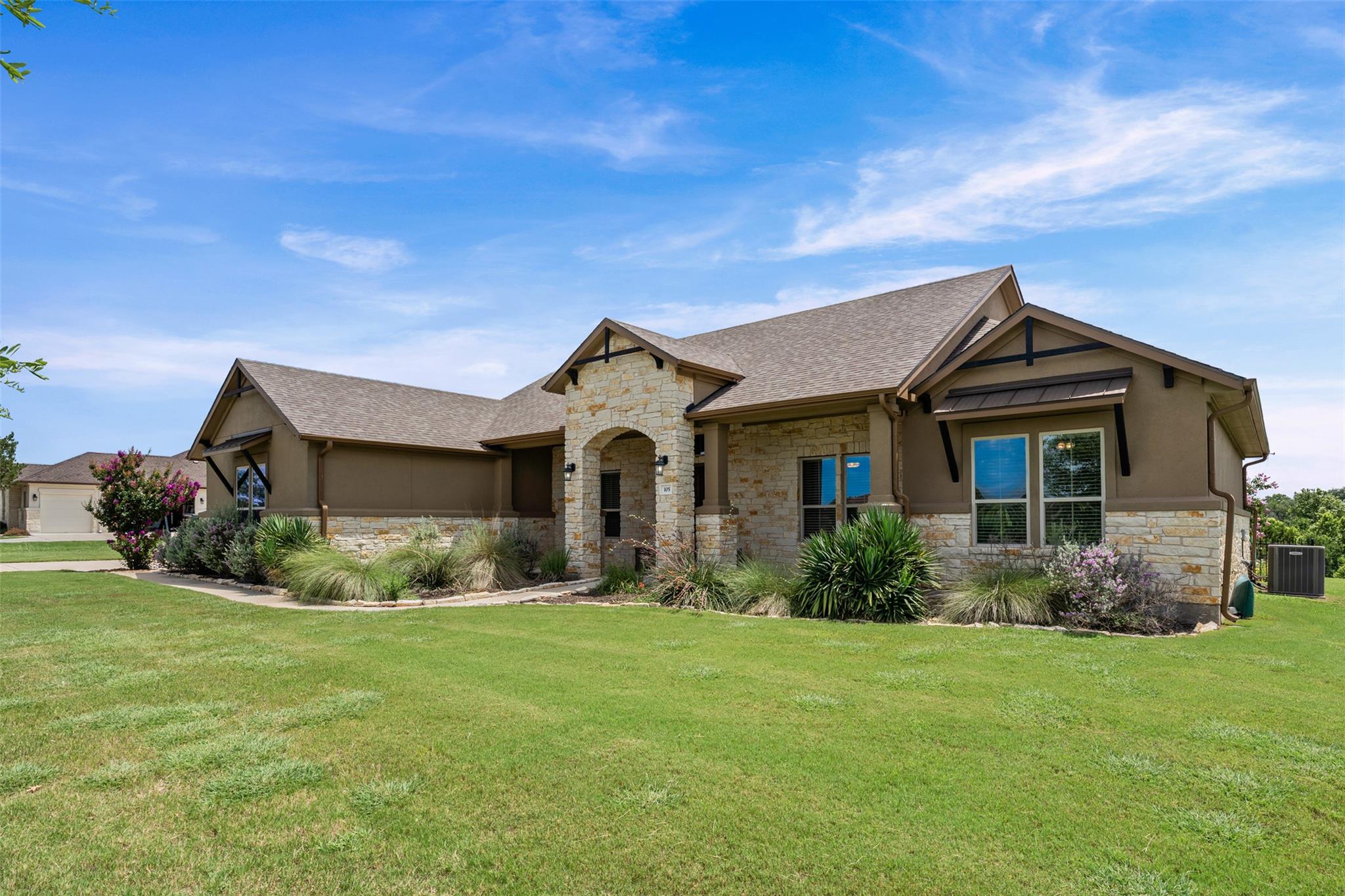 105 Quiet Oak Cv, Liberty Hill, TX 78642