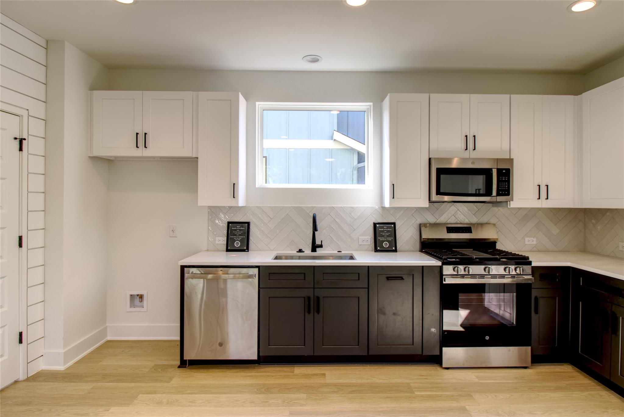 2608 Bristol Dr # B, Austin, TX 78723